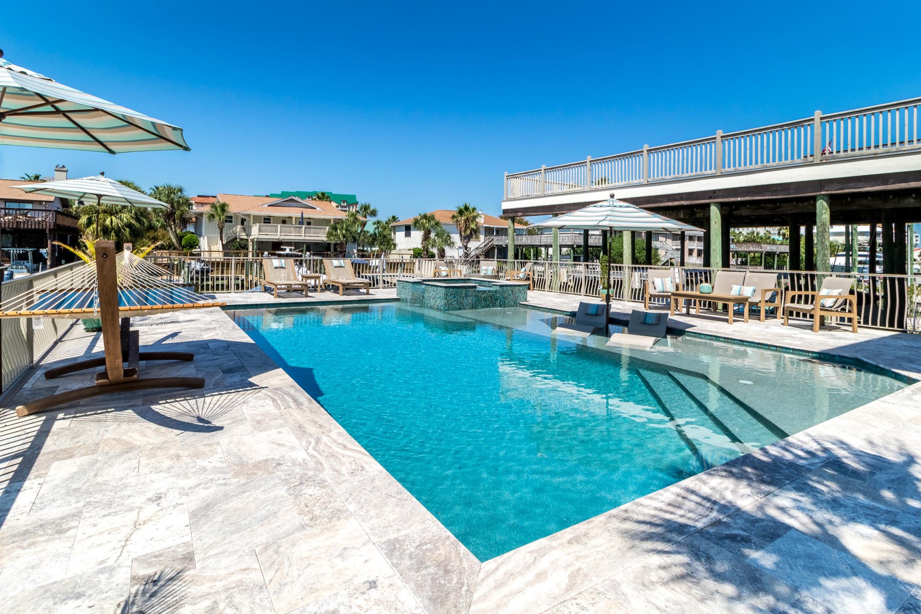 HOLIDAY ISLE - Residential