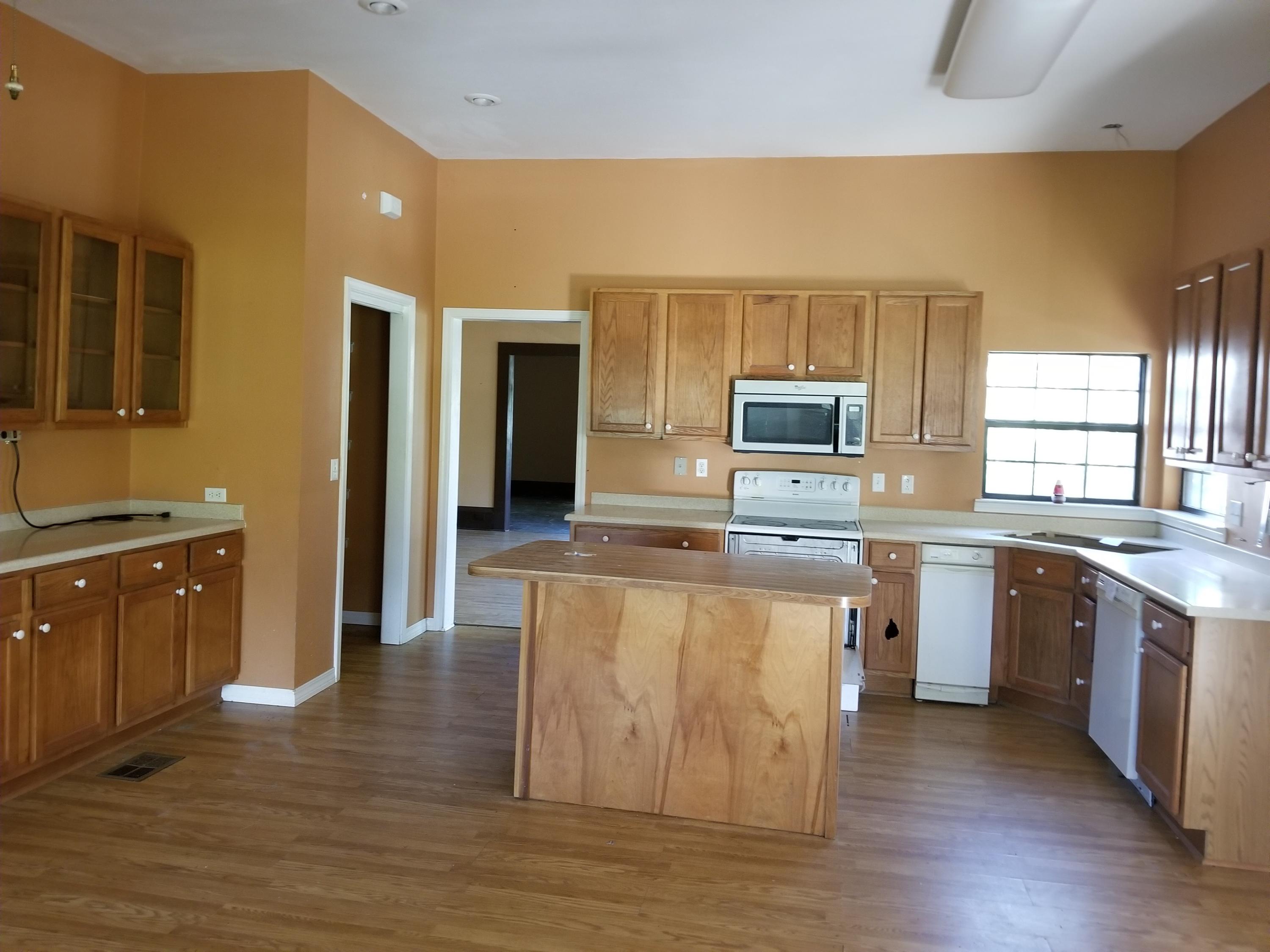 DEFUNIAK SPRINGS TOWN OF - Residential