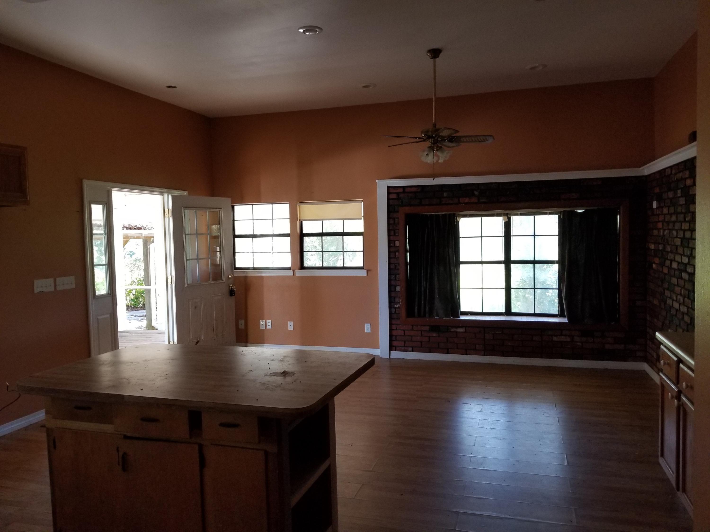 DEFUNIAK SPRINGS TOWN OF - Residential