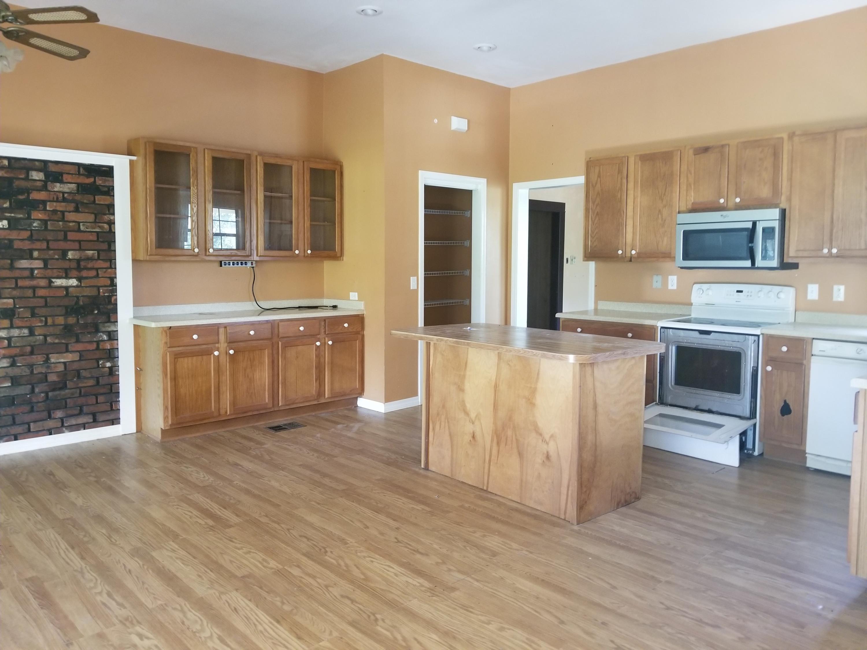 DEFUNIAK SPRINGS TOWN OF - Residential