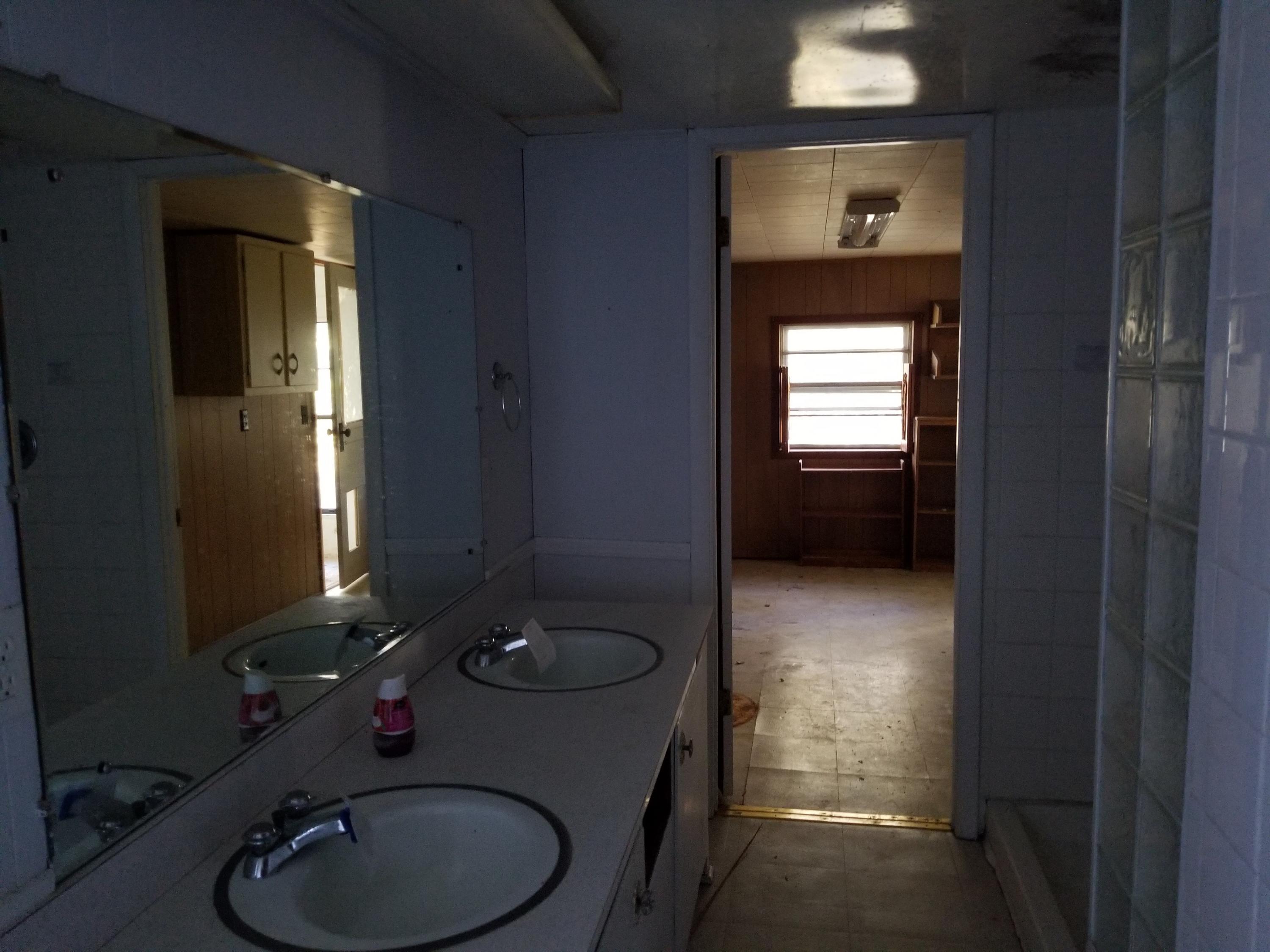 DEFUNIAK SPRINGS TOWN OF - Residential