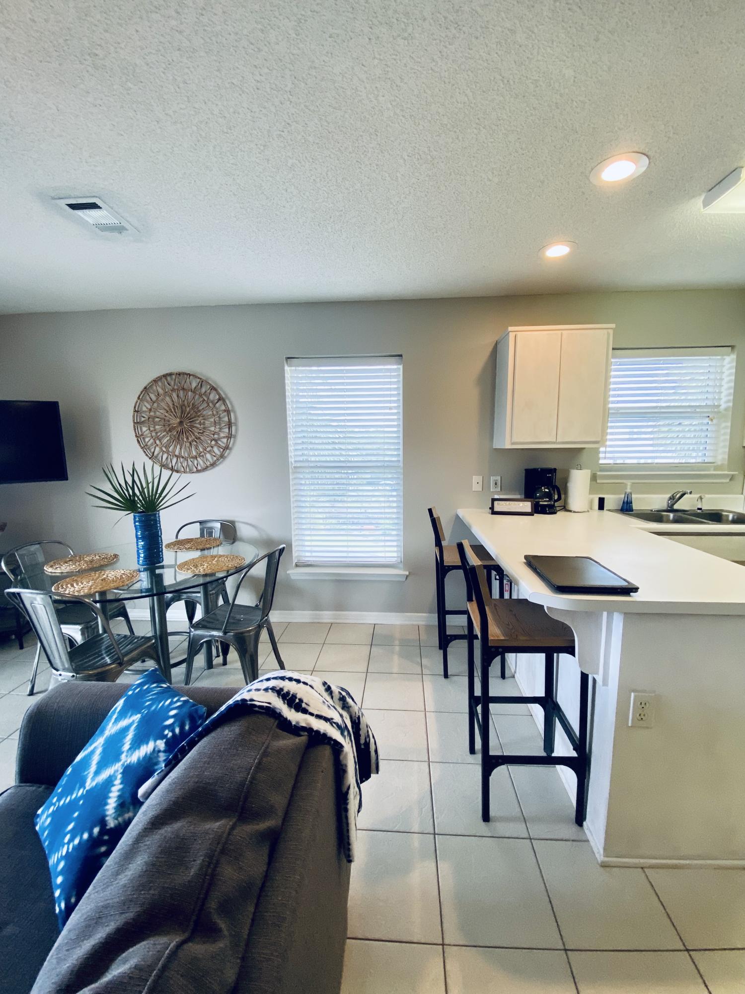 ROLLIN TIDE VILLAS - Residential