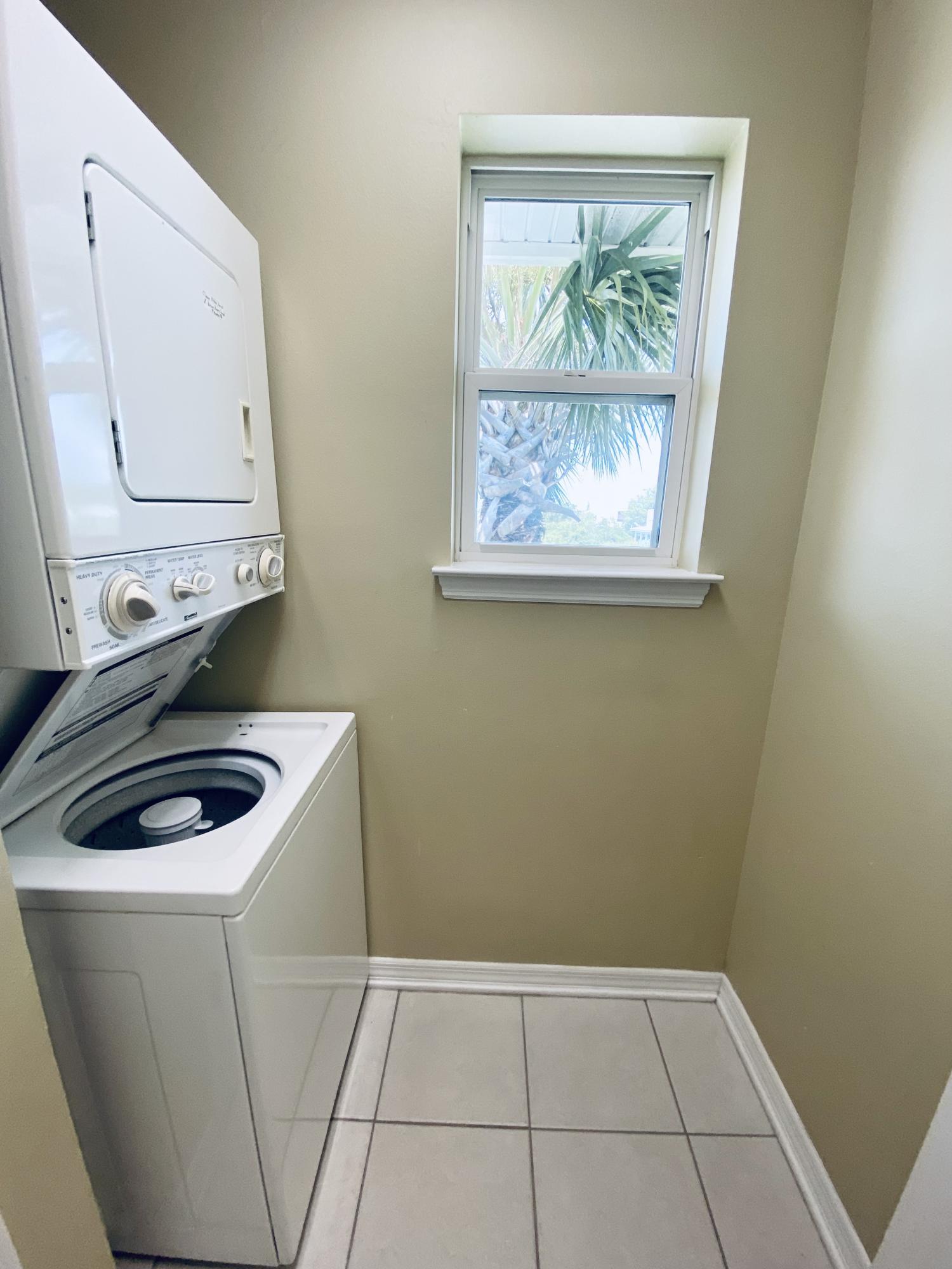 ROLLIN TIDE VILLAS - Residential