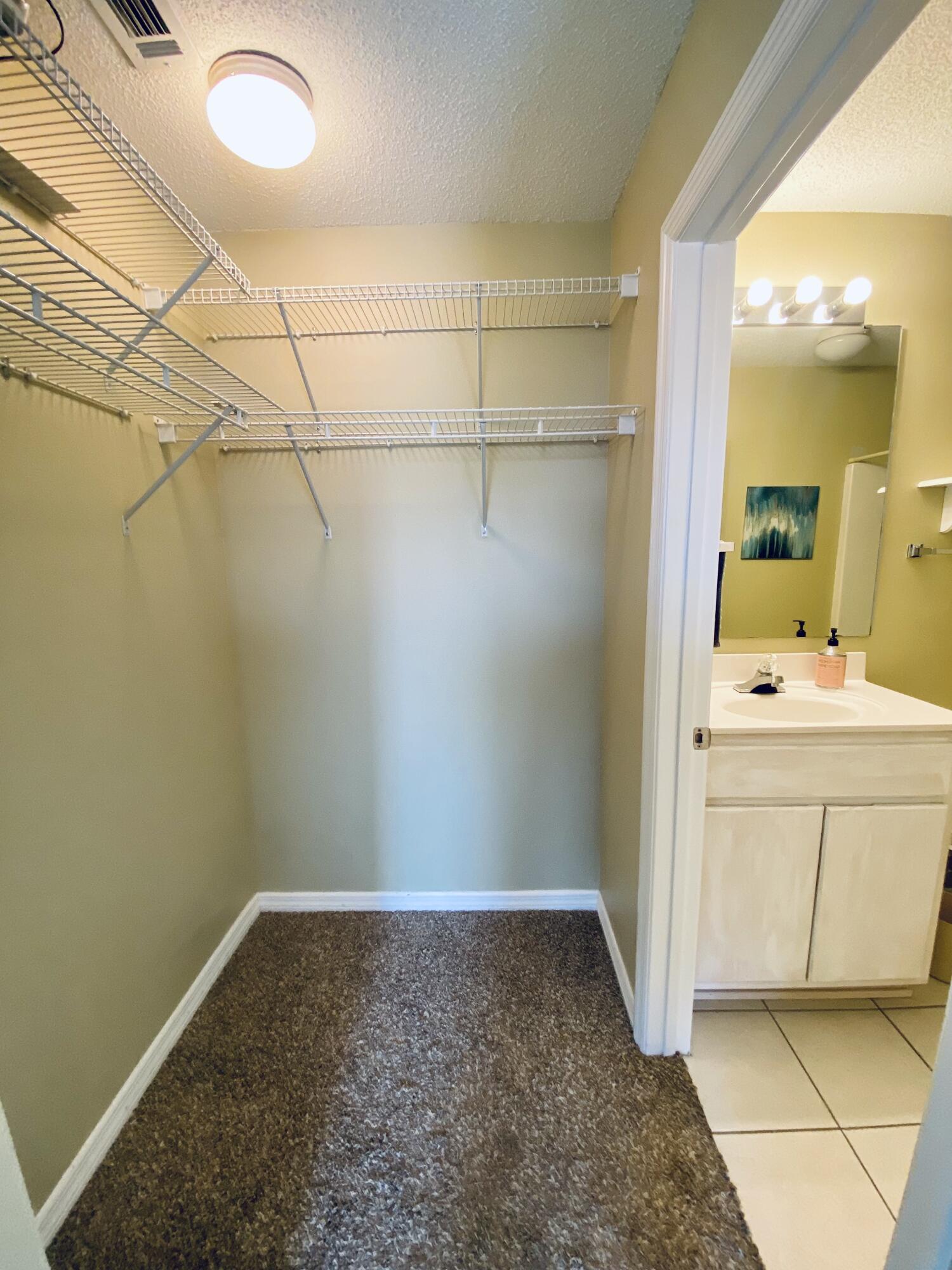 ROLLIN TIDE VILLAS - Residential