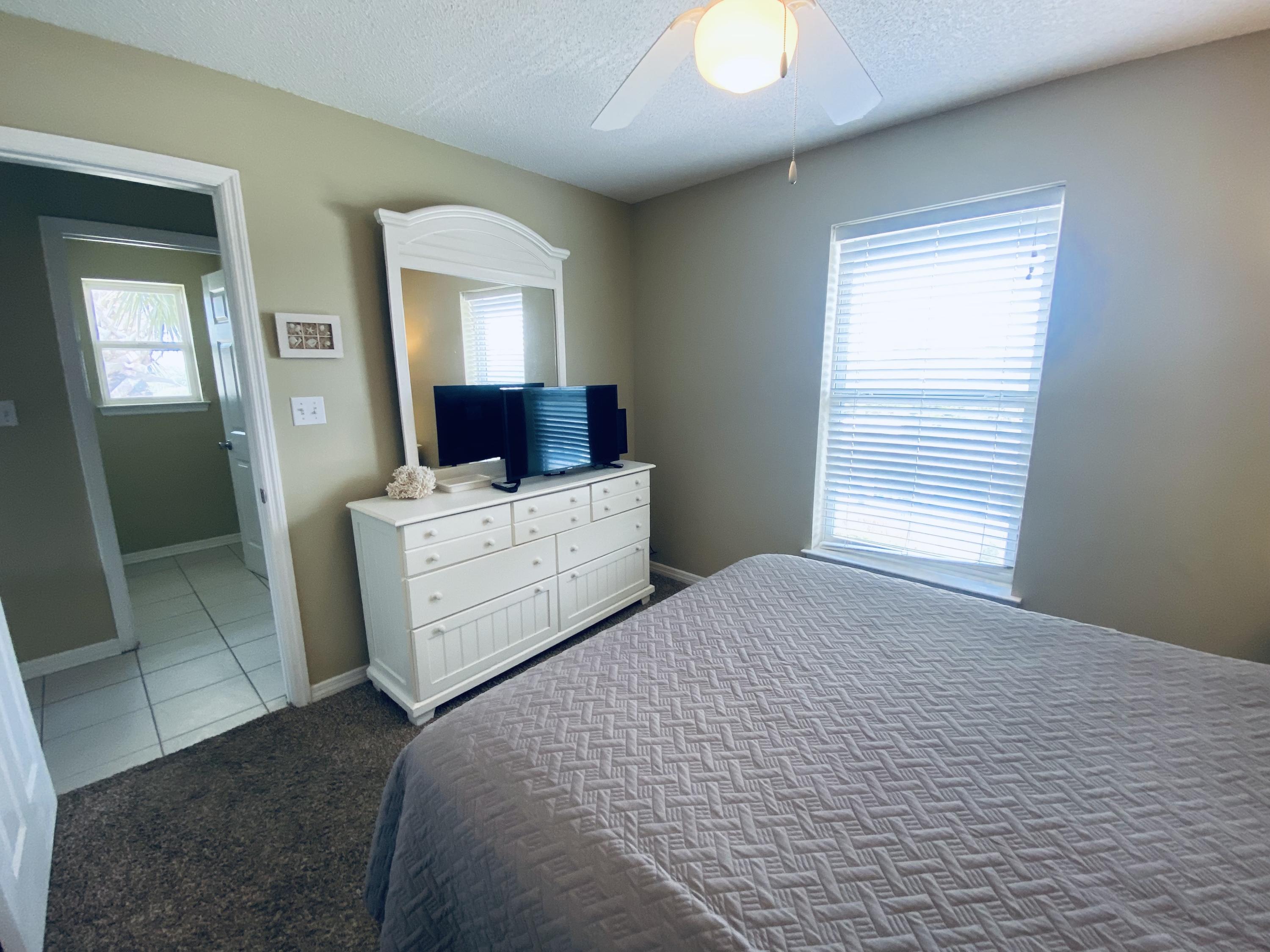 ROLLIN TIDE VILLAS - Residential