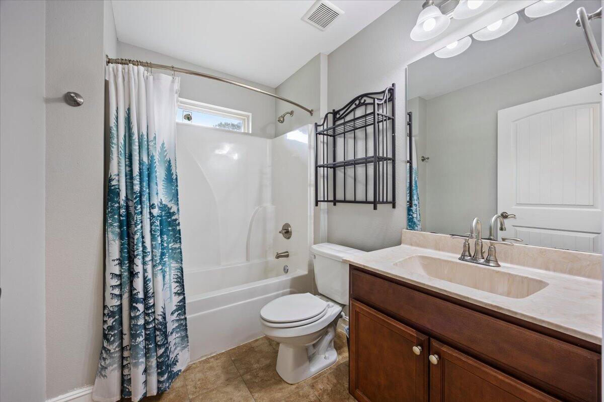 RIVER OAKS - Residential