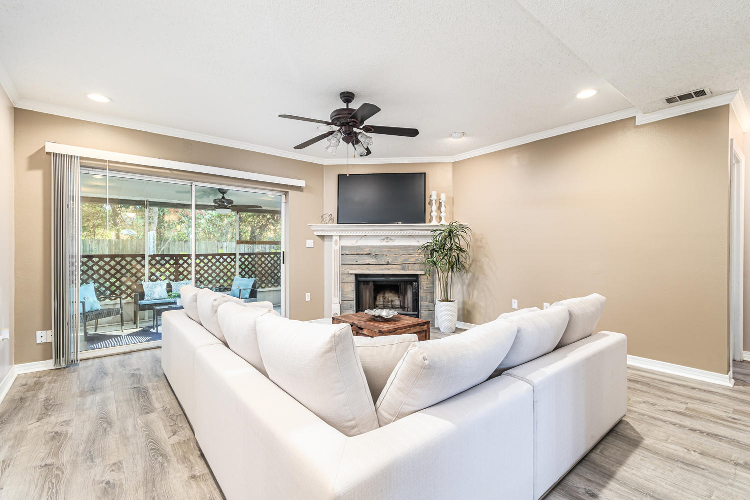 SHALIMAR WOODS S/D - Residential