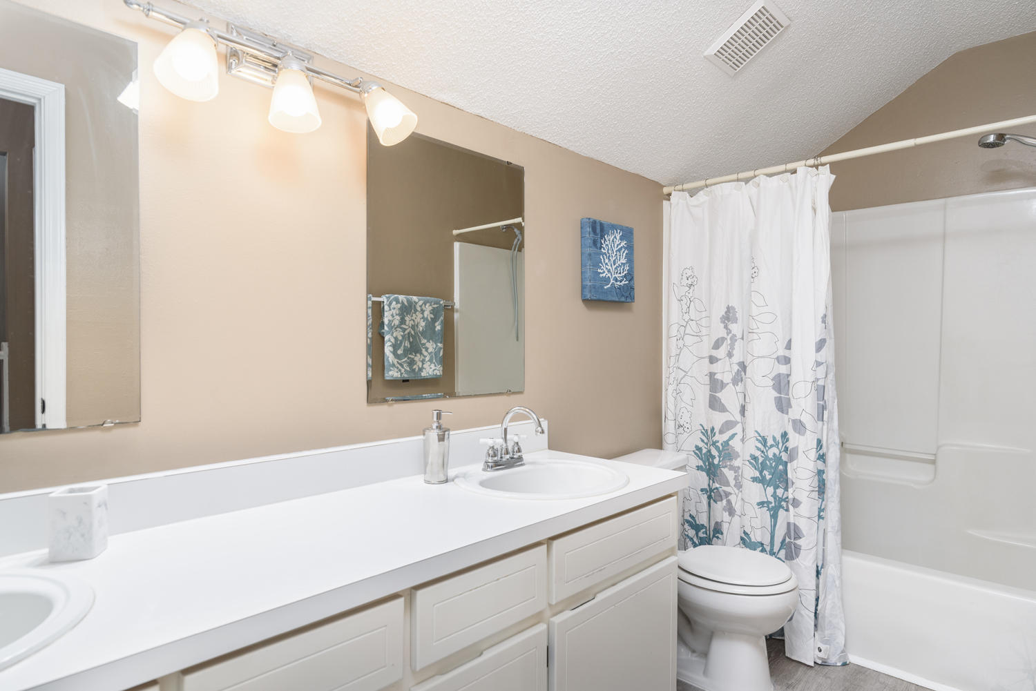 SHALIMAR WOODS S/D - Residential