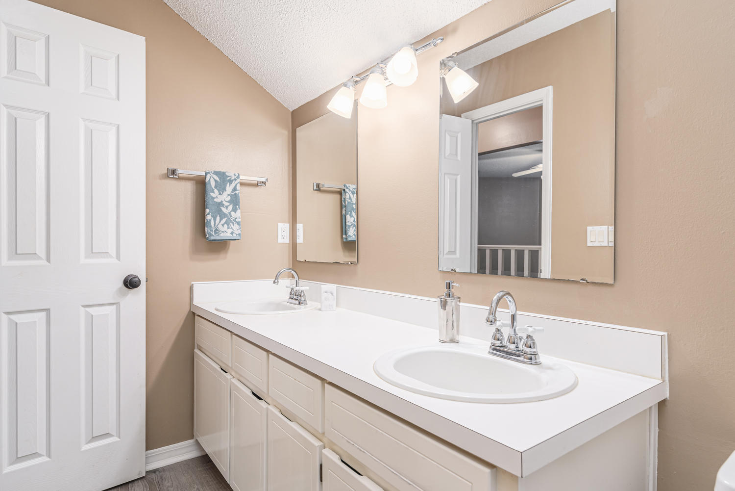 SHALIMAR WOODS S/D - Residential