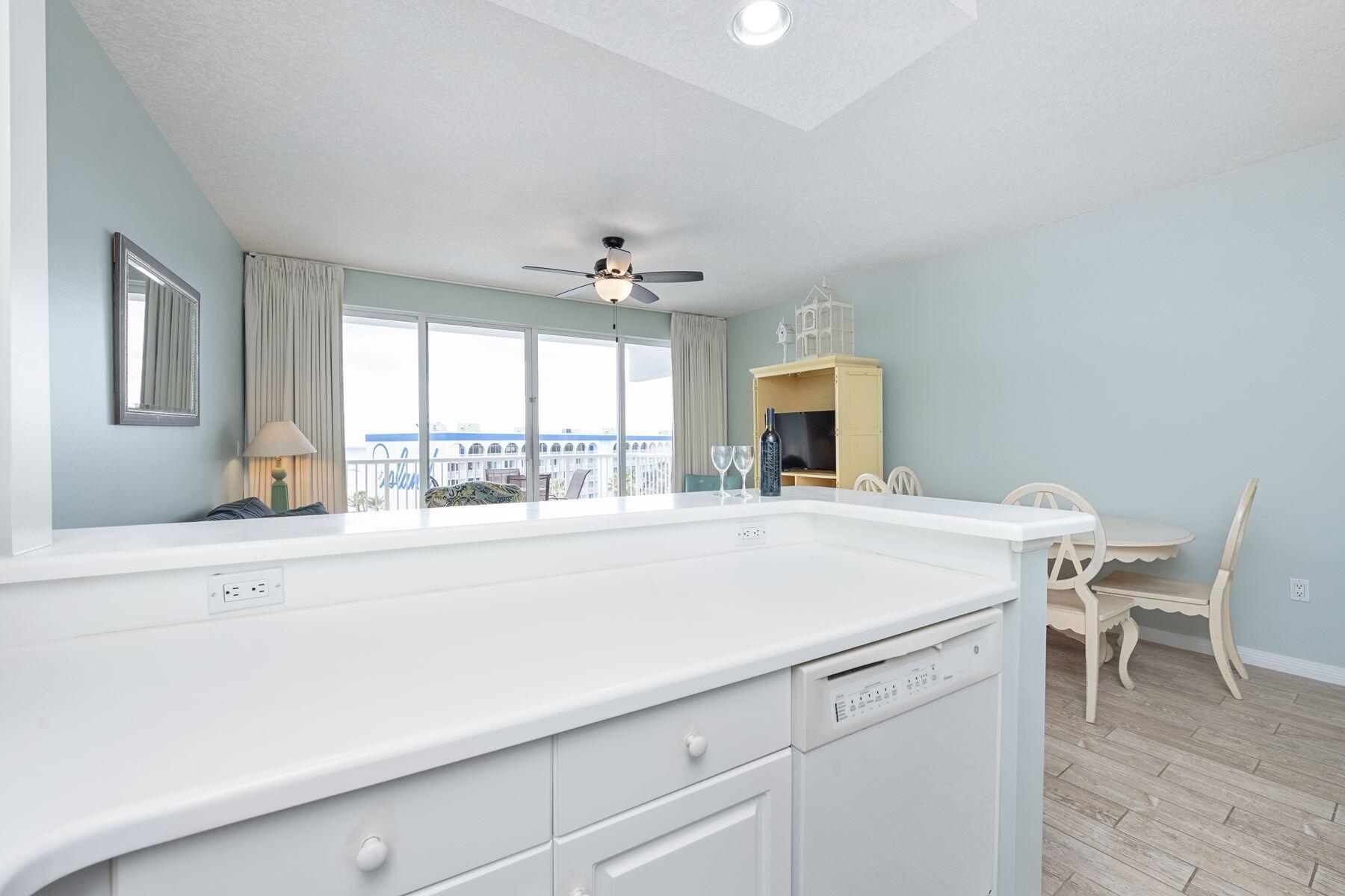 DESTIN WEST BEACH AND BAY RESORT GULFSIDE - Residential