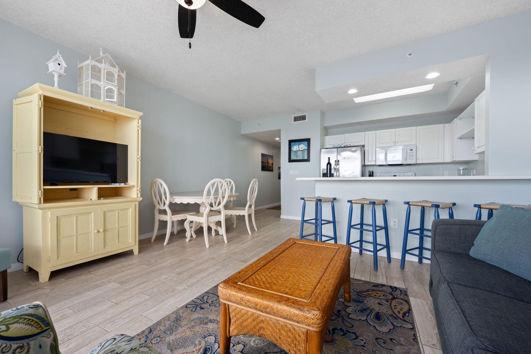 DESTIN WEST BEACH AND BAY RESORT GULFSIDE - Residential