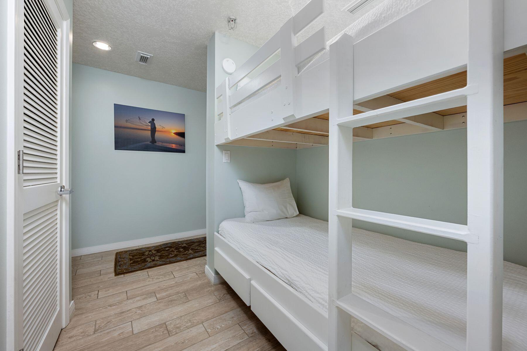 DESTIN WEST BEACH AND BAY RESORT GULFSIDE - Residential