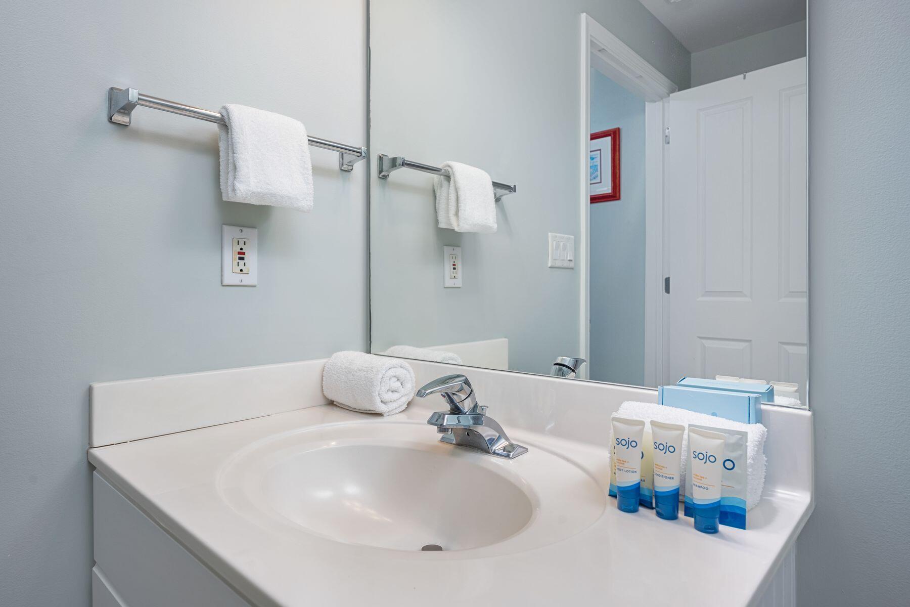 DESTIN WEST BEACH AND BAY RESORT GULFSIDE - Residential