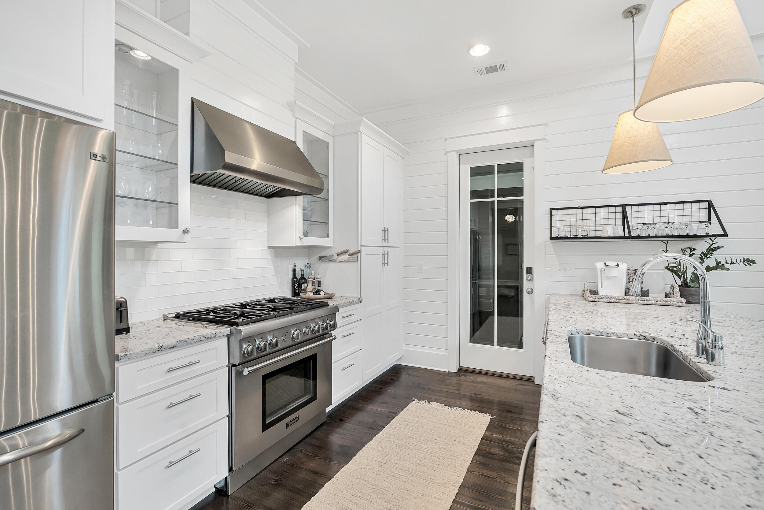 FOREST LAKES - Residential