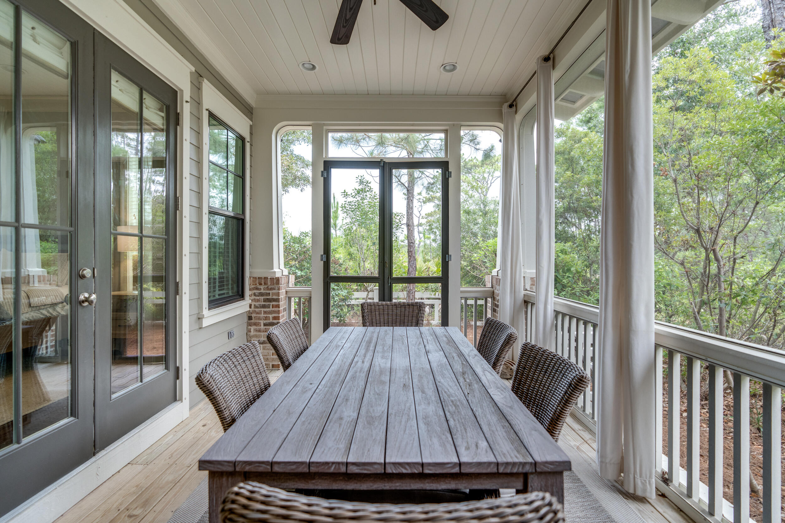 FOREST LAKES - Residential