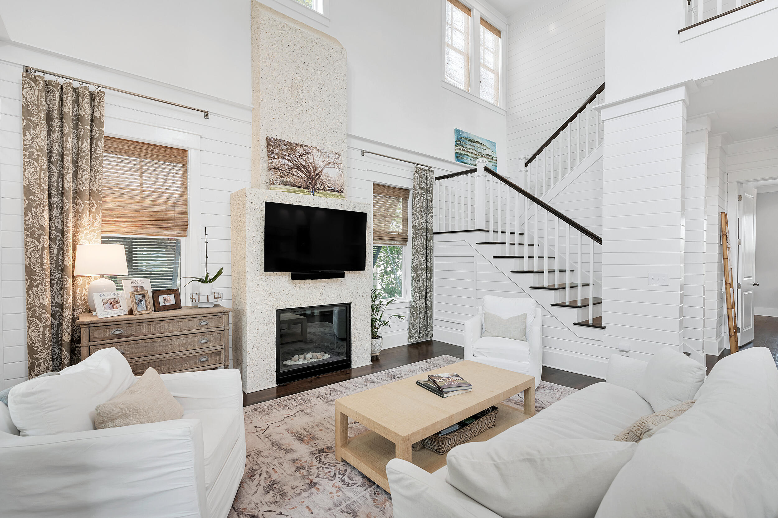 FOREST LAKES - Residential