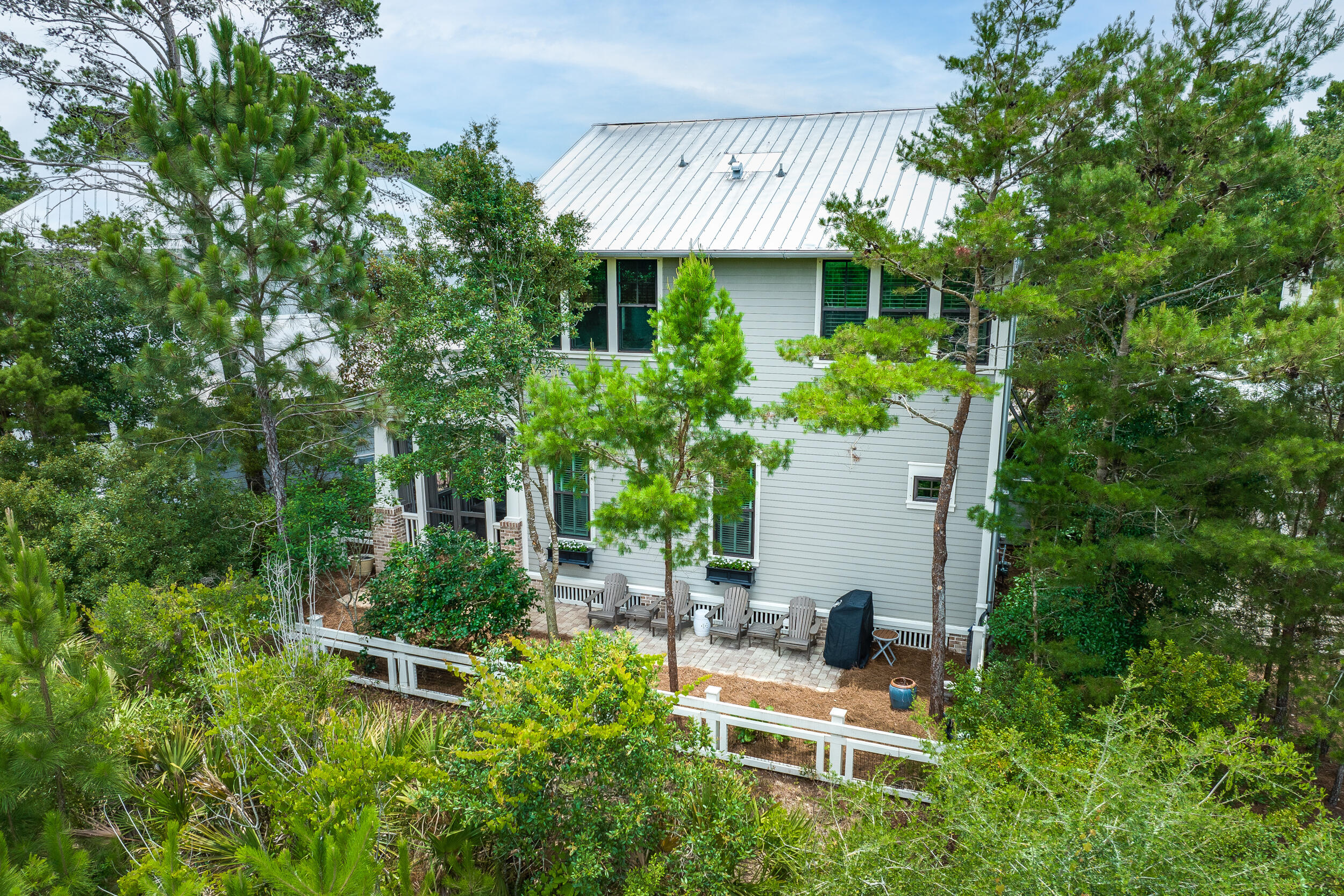 FOREST LAKES - Residential