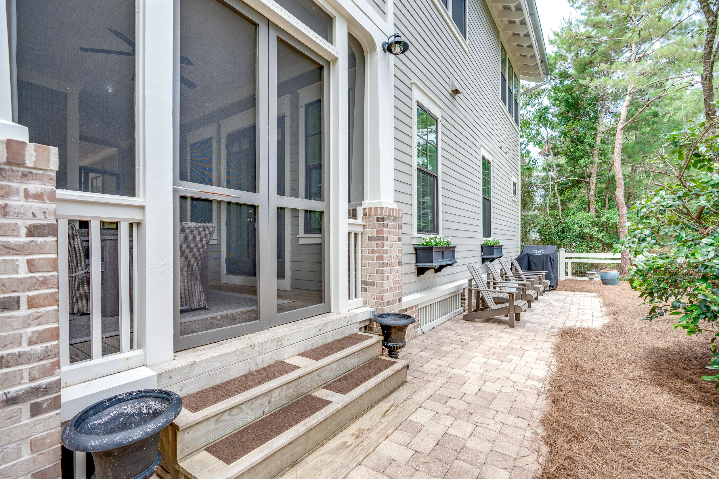 FOREST LAKES - Residential