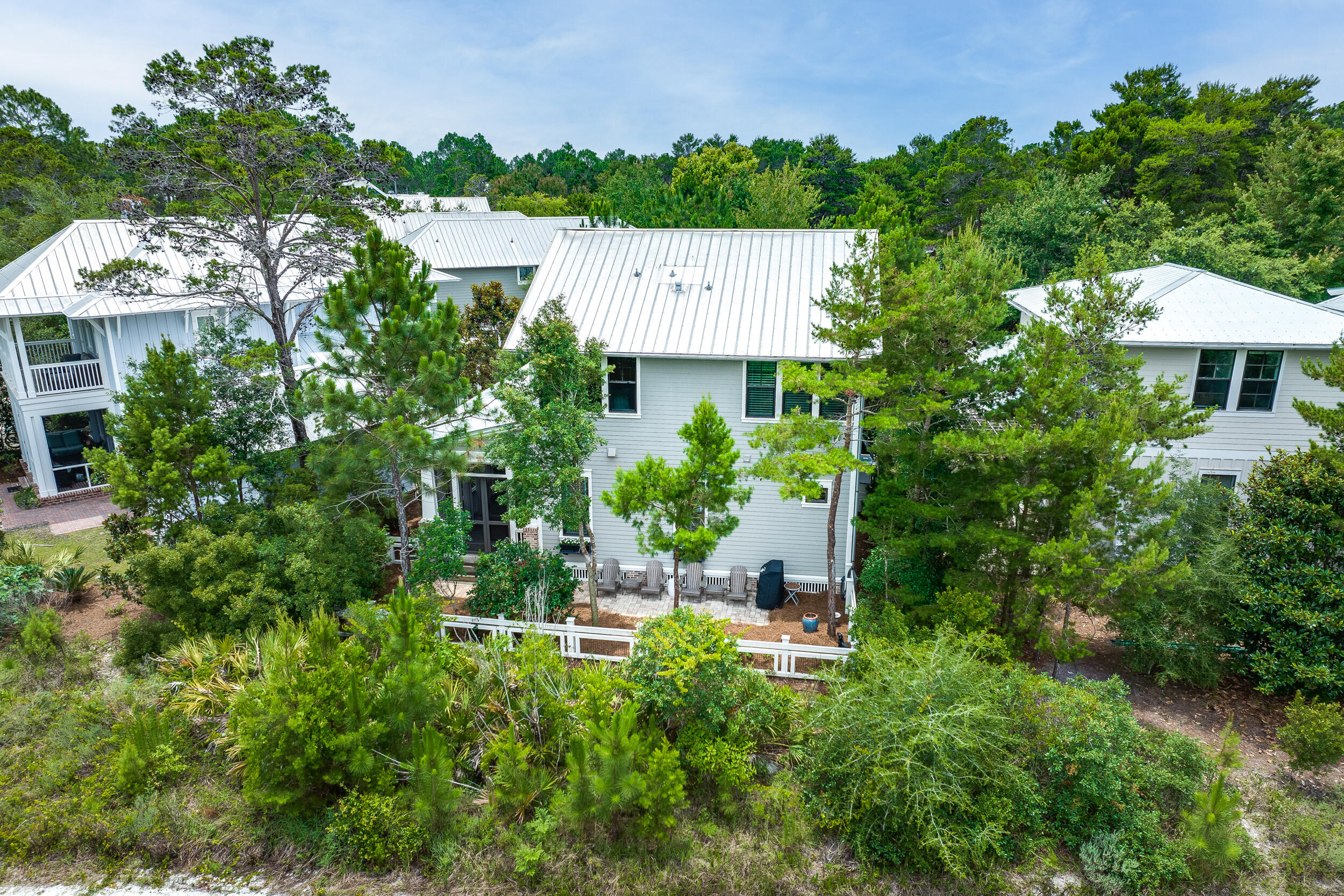 FOREST LAKES - Residential