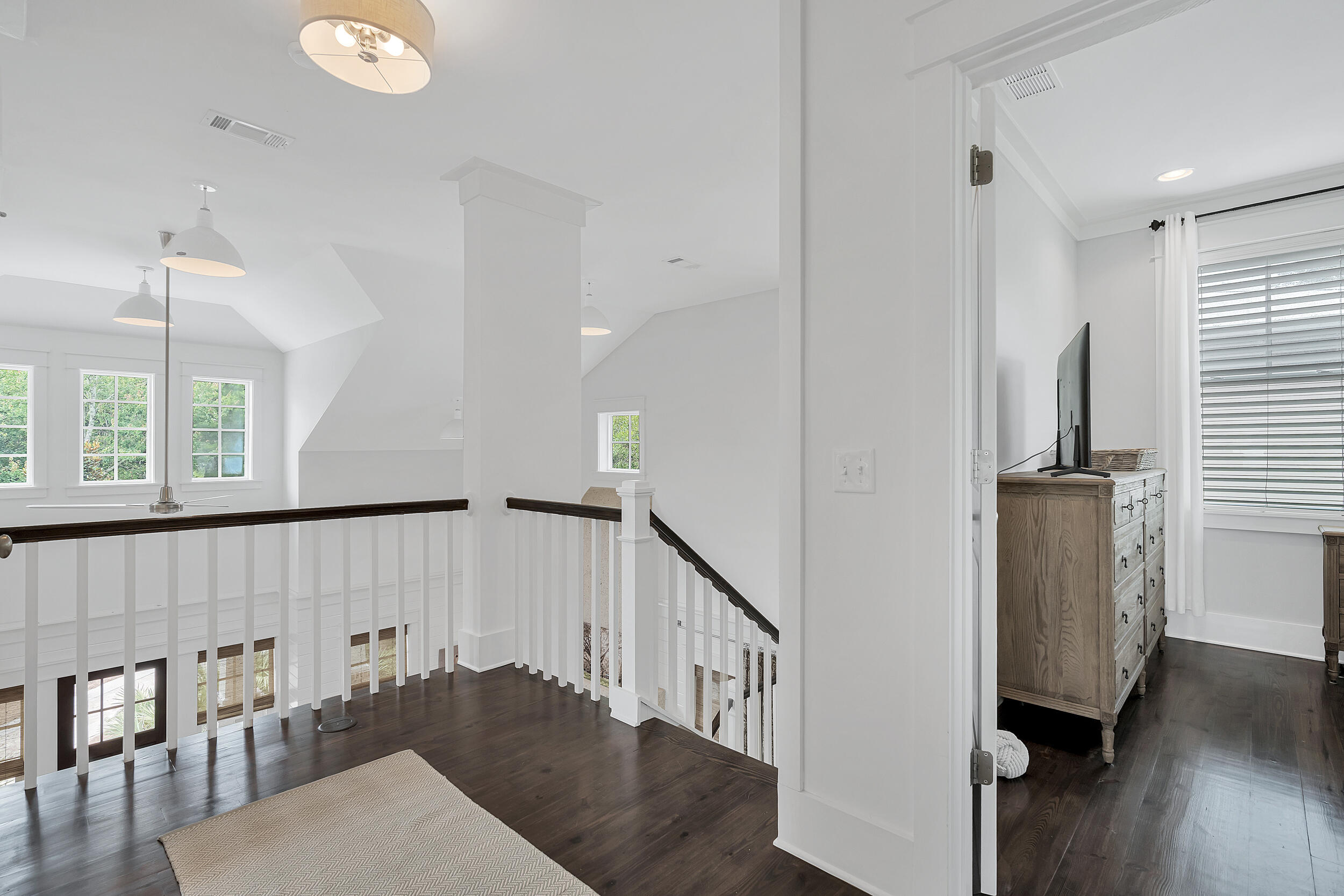 FOREST LAKES - Residential