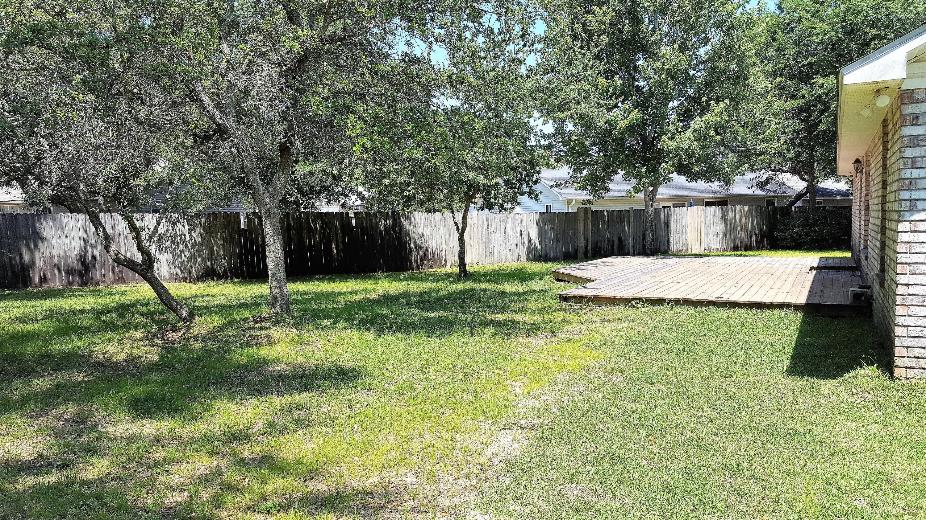 COUNTRY BREEZE ESTATES - Residential