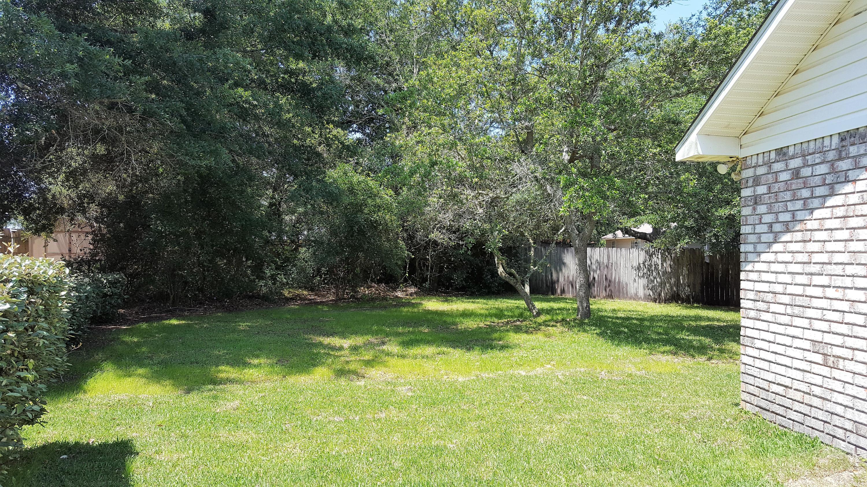 COUNTRY BREEZE ESTATES - Residential