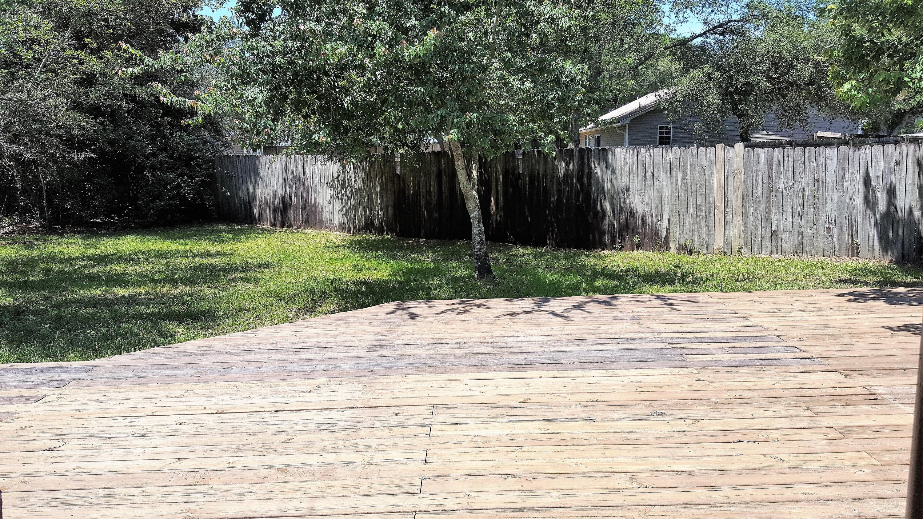 COUNTRY BREEZE ESTATES - Residential