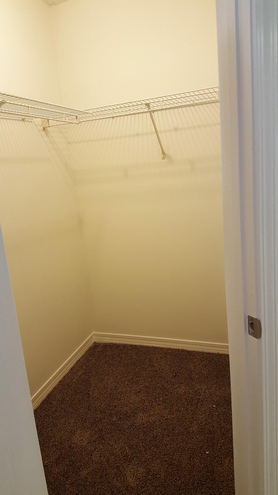 COUNTRY BREEZE ESTATES - Residential