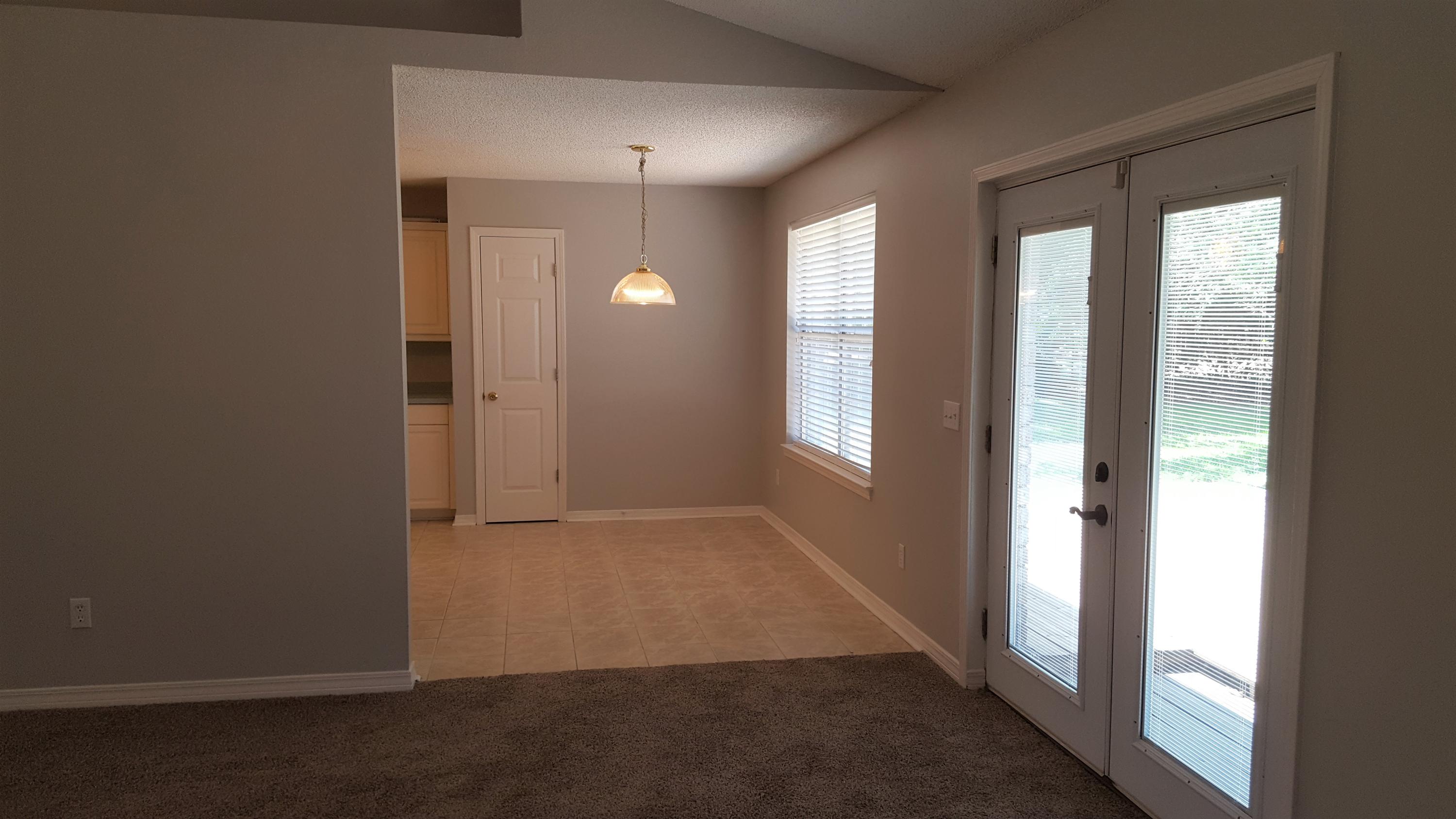 COUNTRY BREEZE ESTATES - Residential