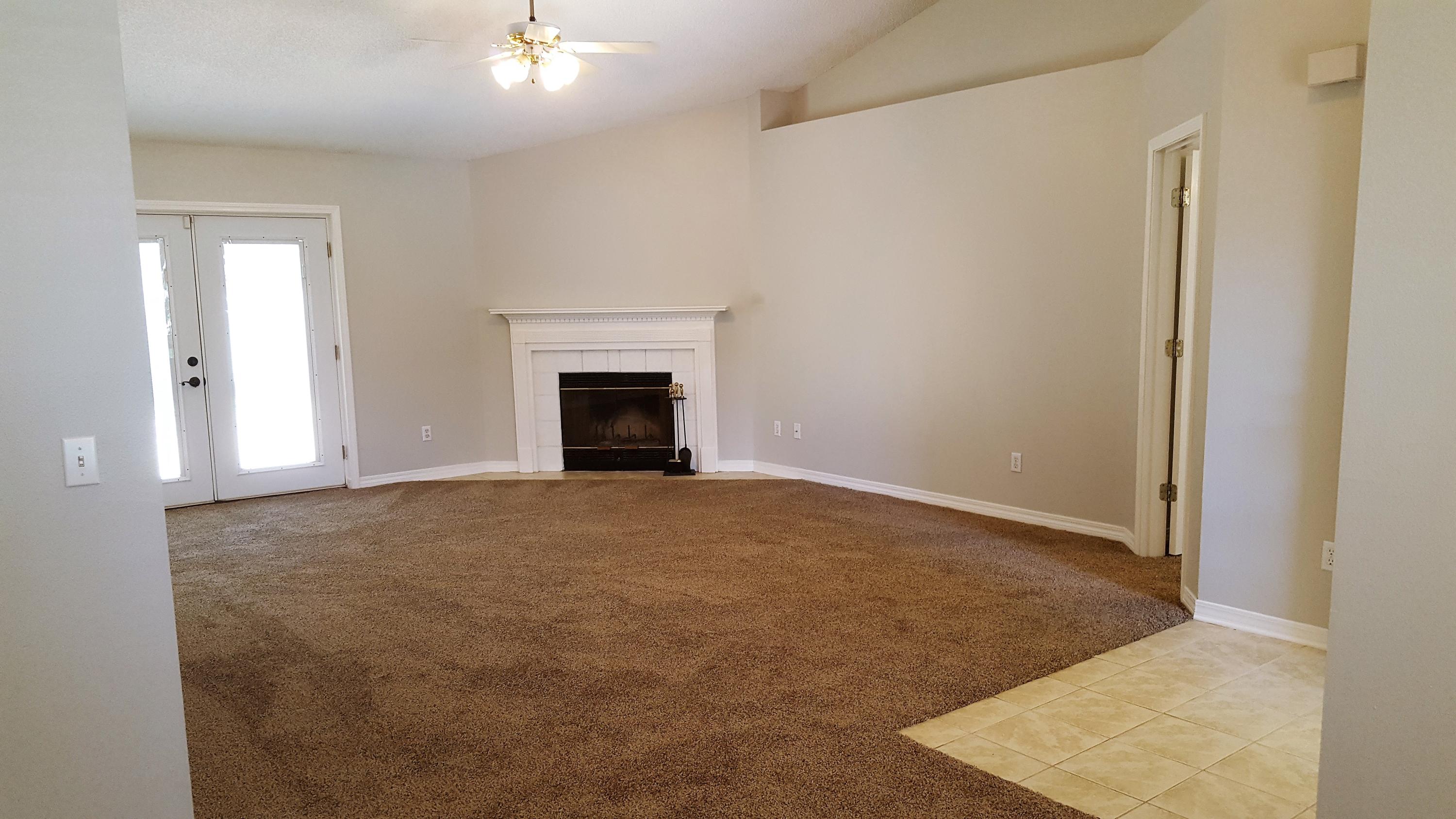 COUNTRY BREEZE ESTATES - Residential