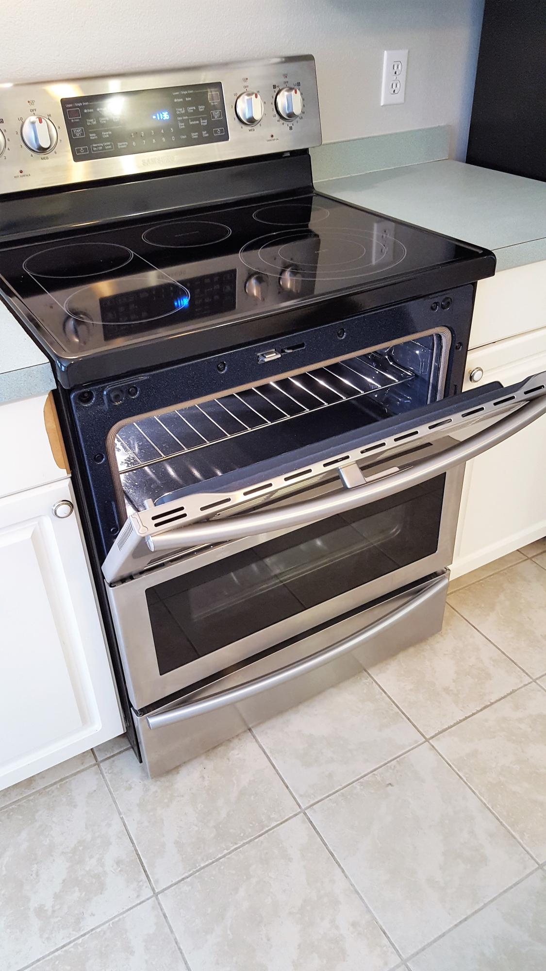 COUNTRY BREEZE ESTATES - Residential