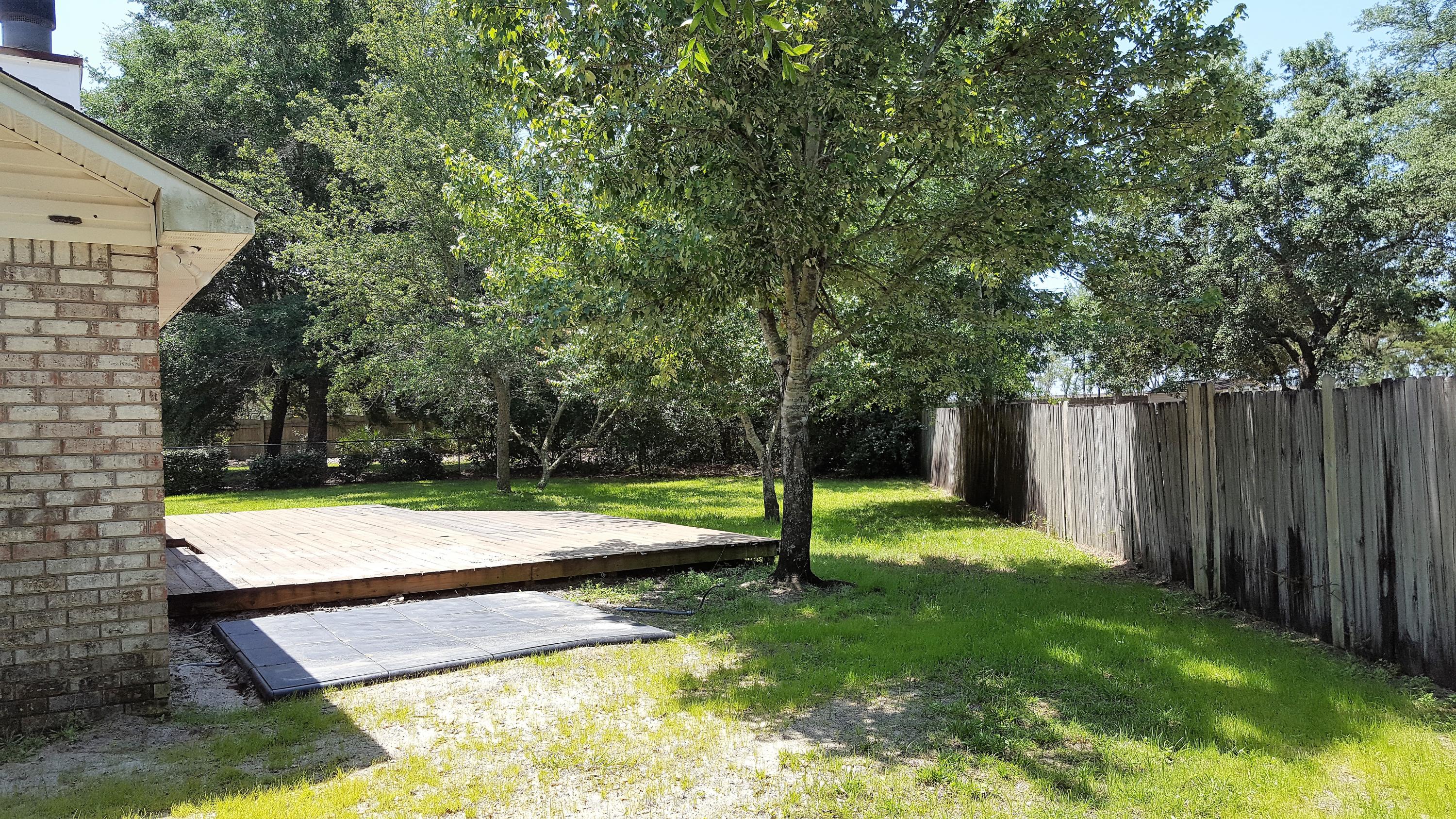 COUNTRY BREEZE ESTATES - Residential