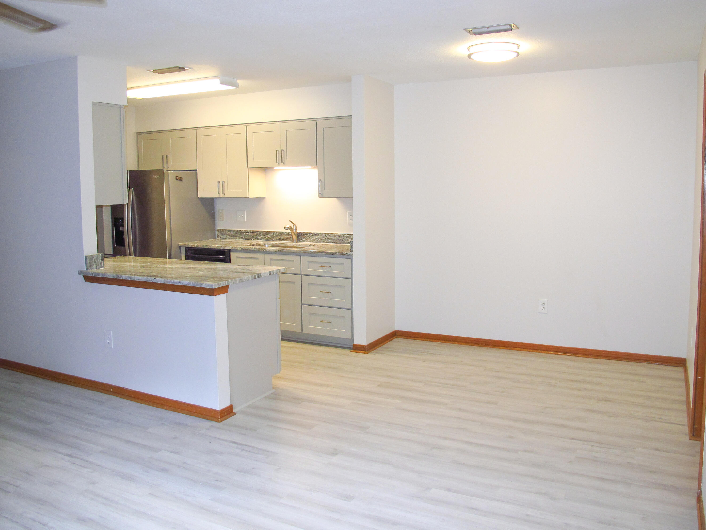 CARMEL VILLAGE T/H - Residential Lease