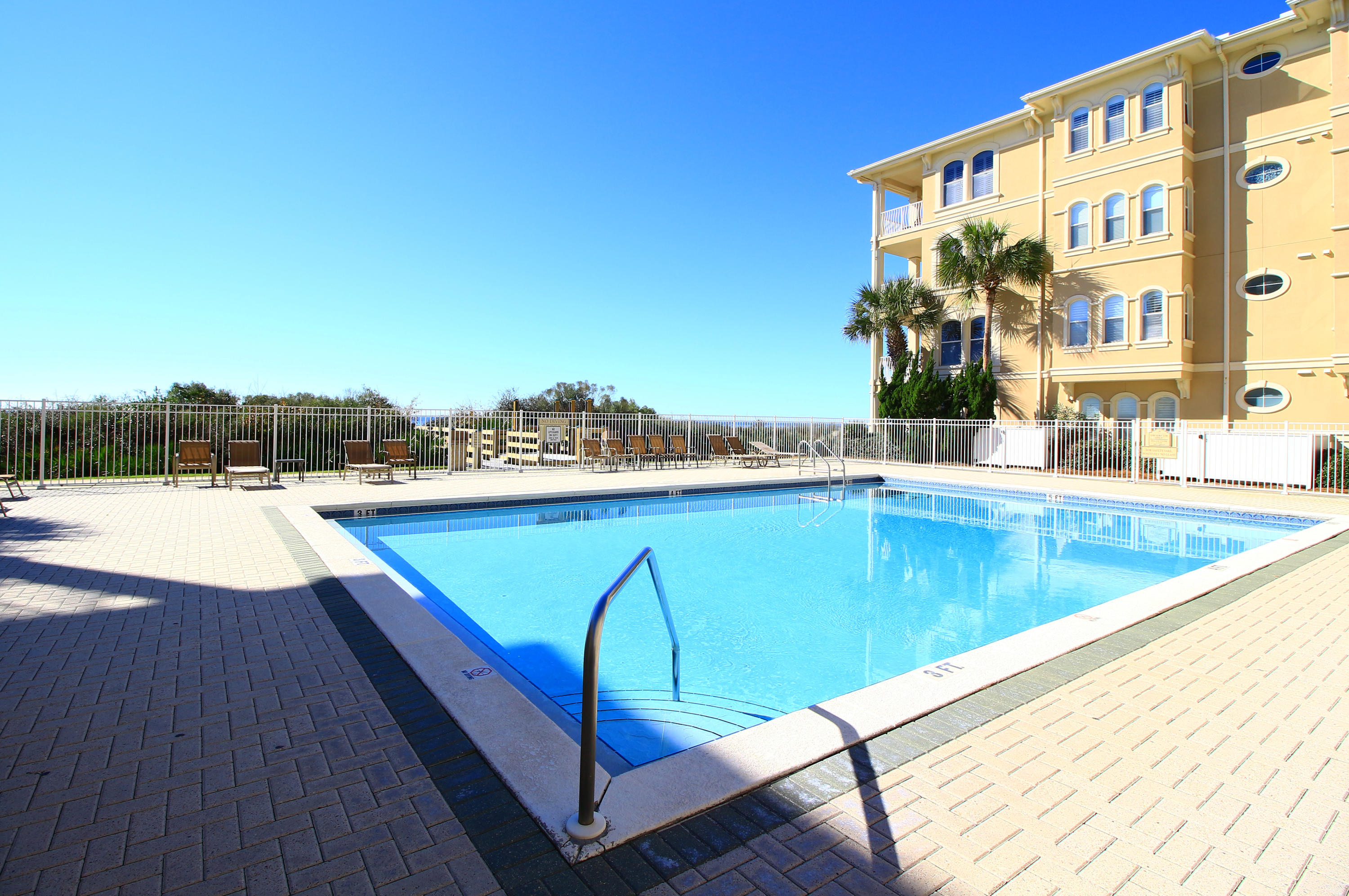 SUNSET BEACH - Residential