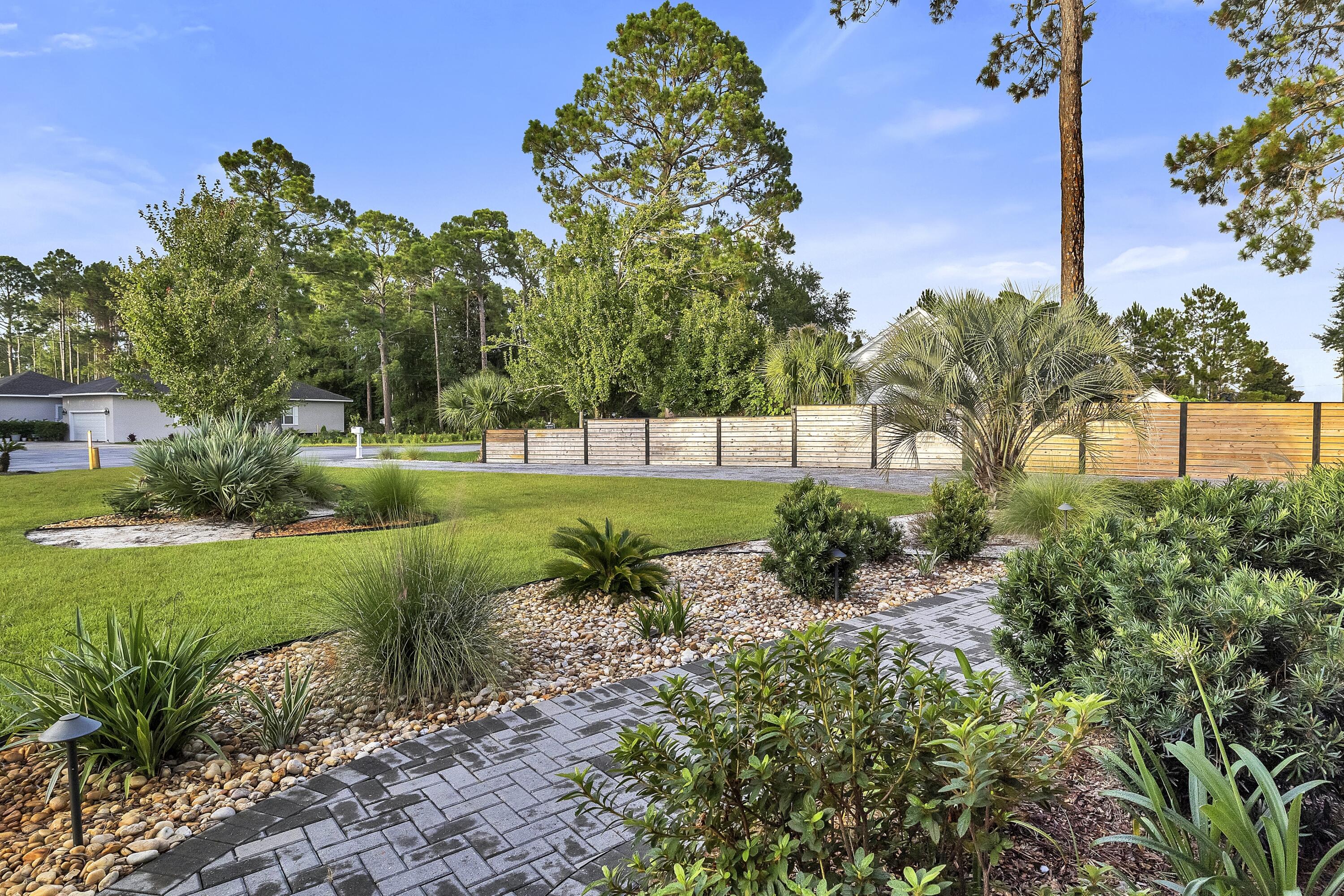 CANO ESTATES - Residential