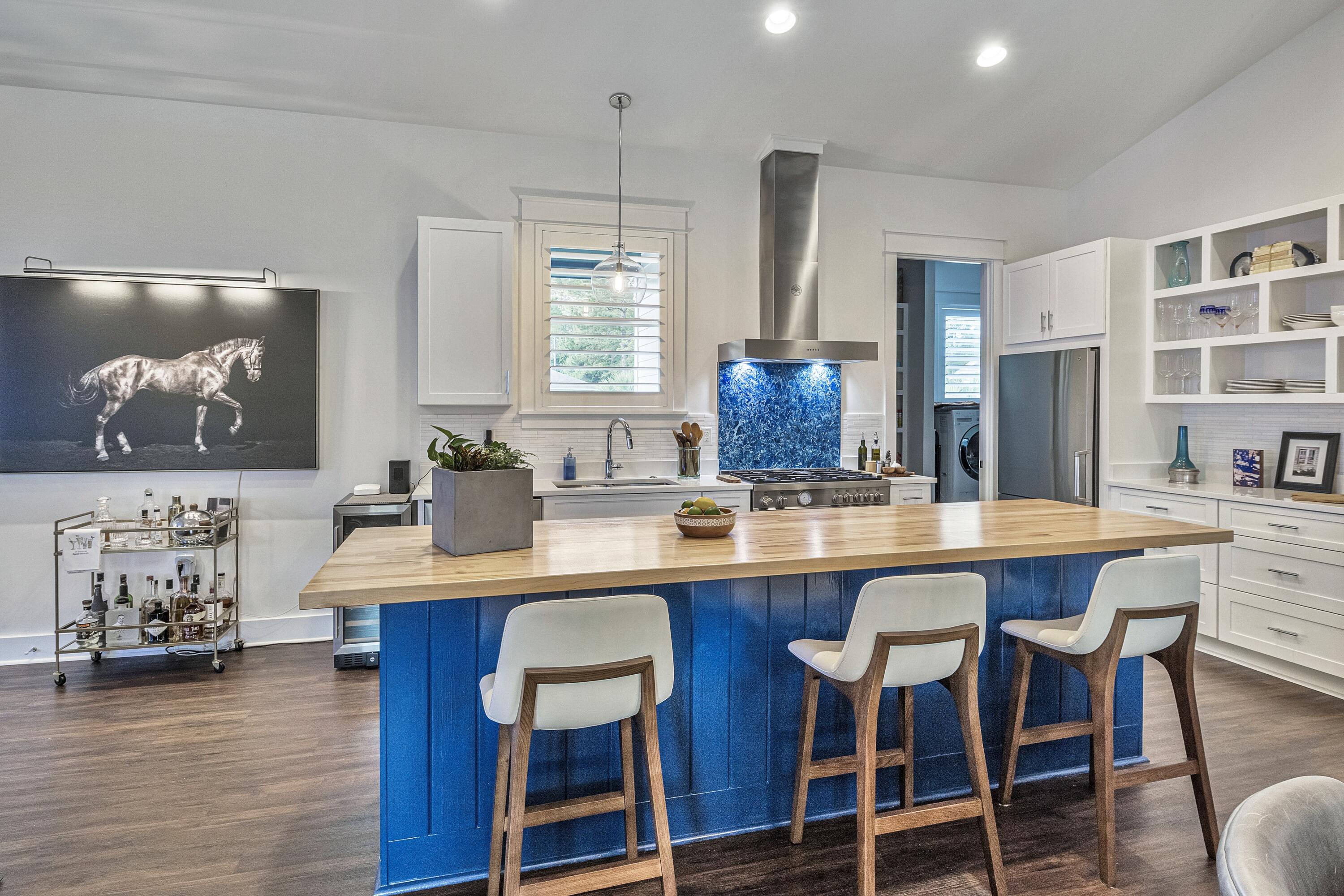 CANO ESTATES - Residential