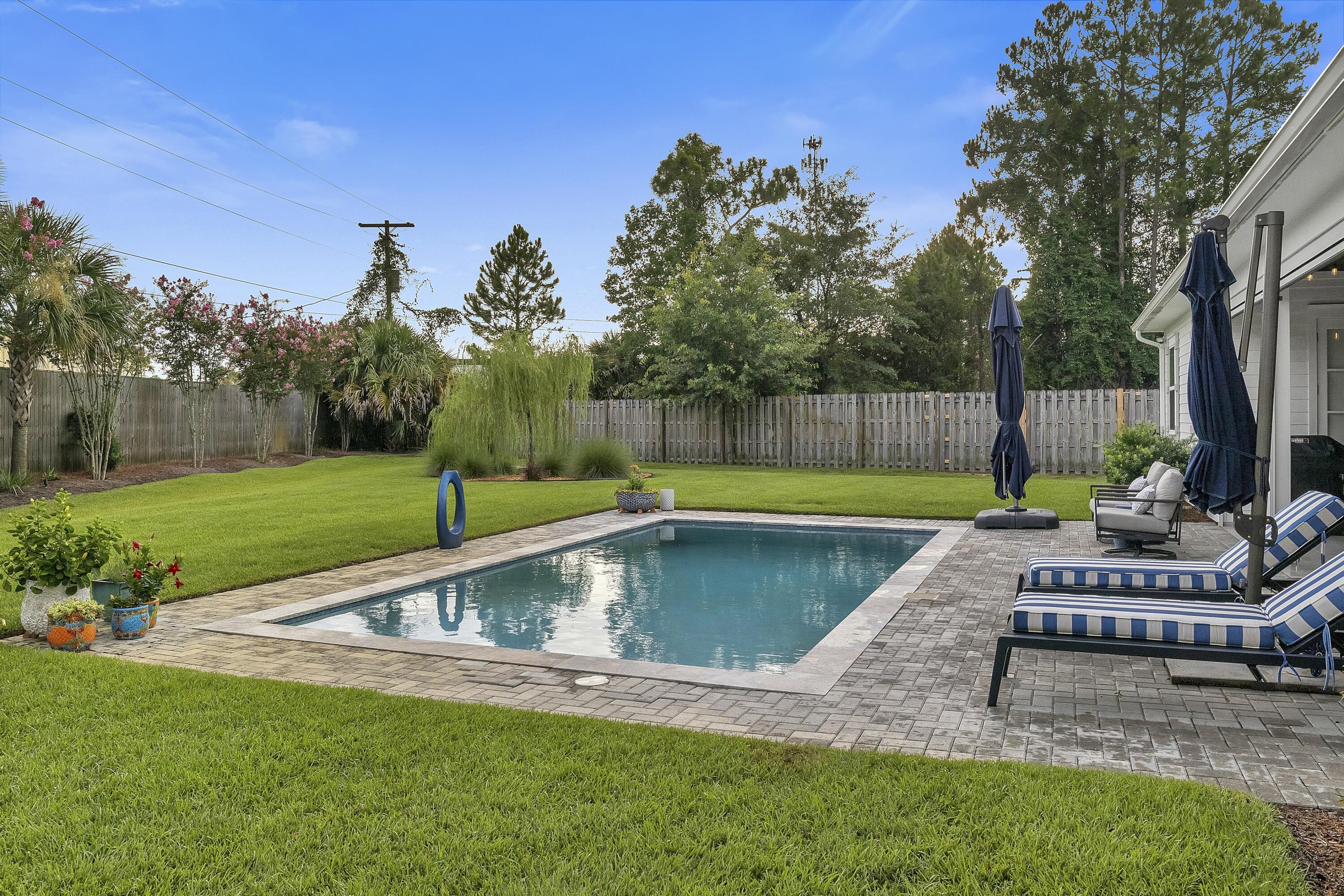 CANO ESTATES - Residential