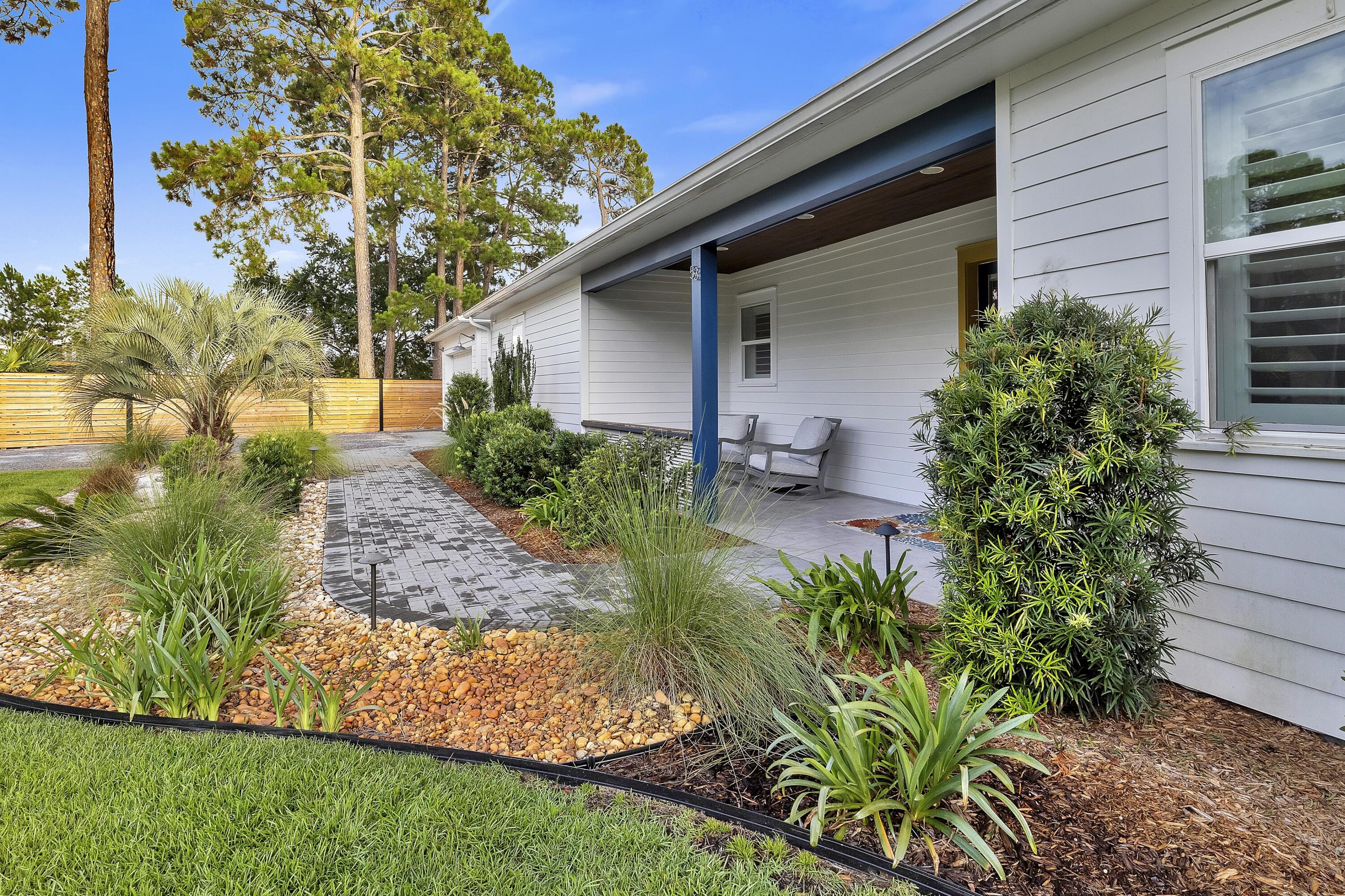 CANO ESTATES - Residential