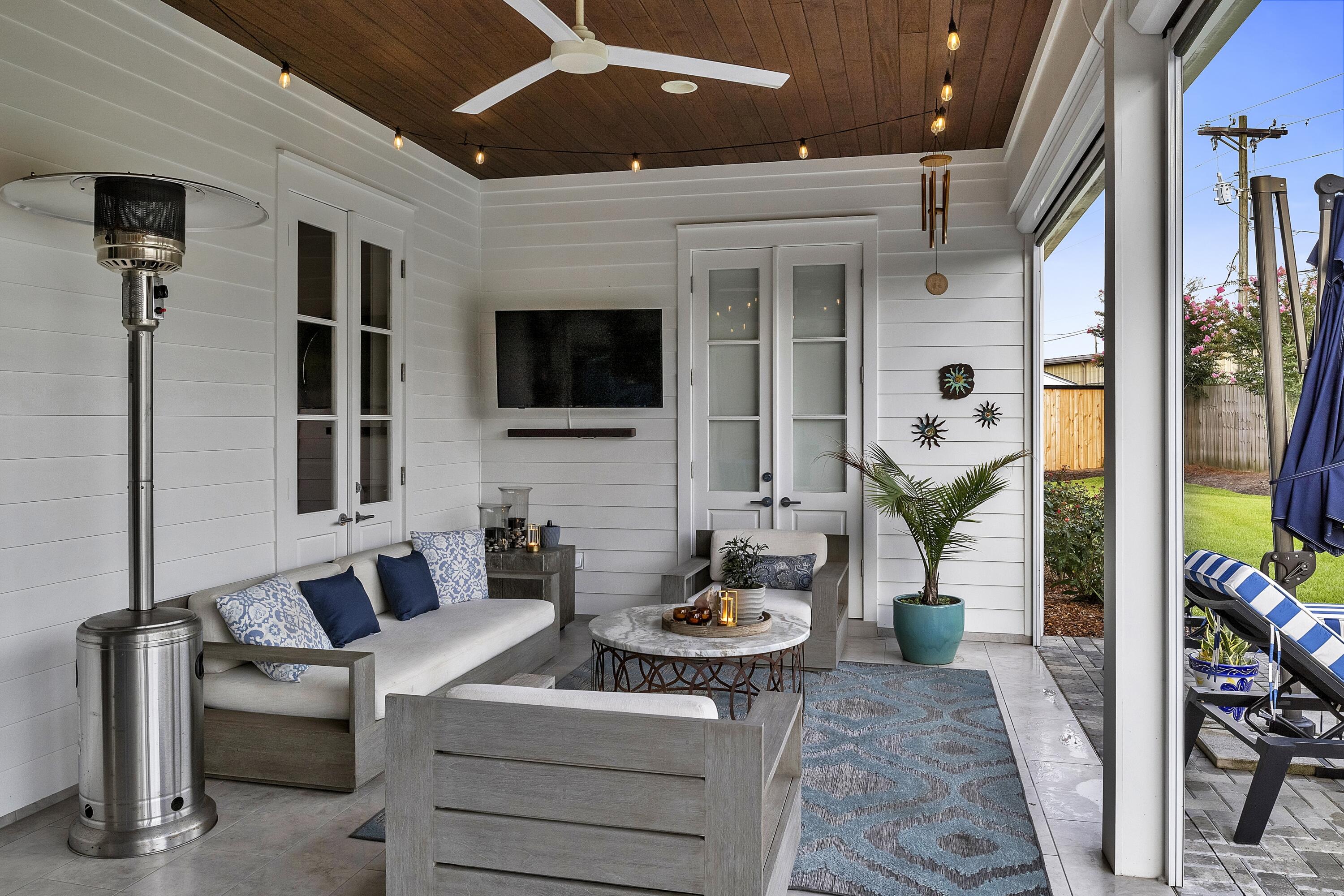 CANO ESTATES - Residential