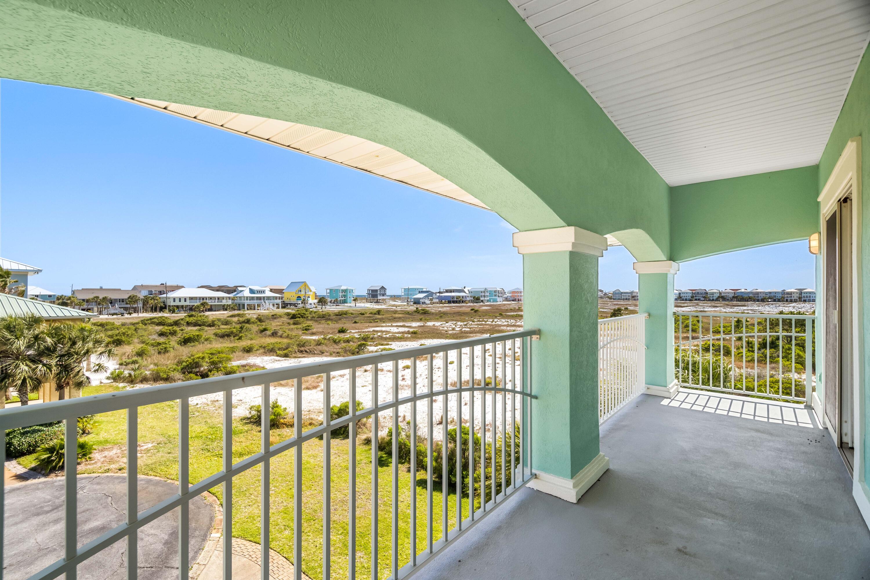 CARIBBEAN ISLES - Residential