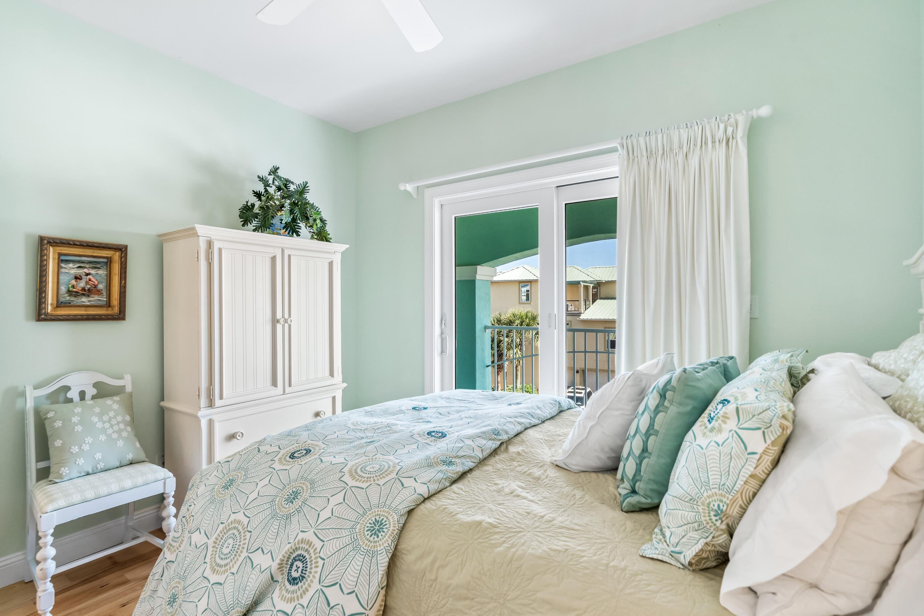 CARIBBEAN ISLES - Residential