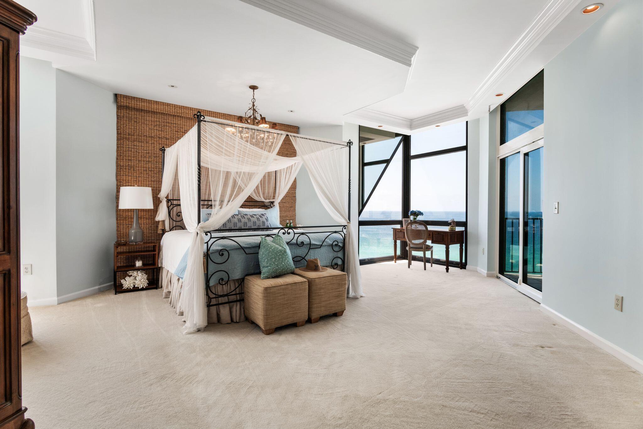 REGENCY TOWERS - Residential