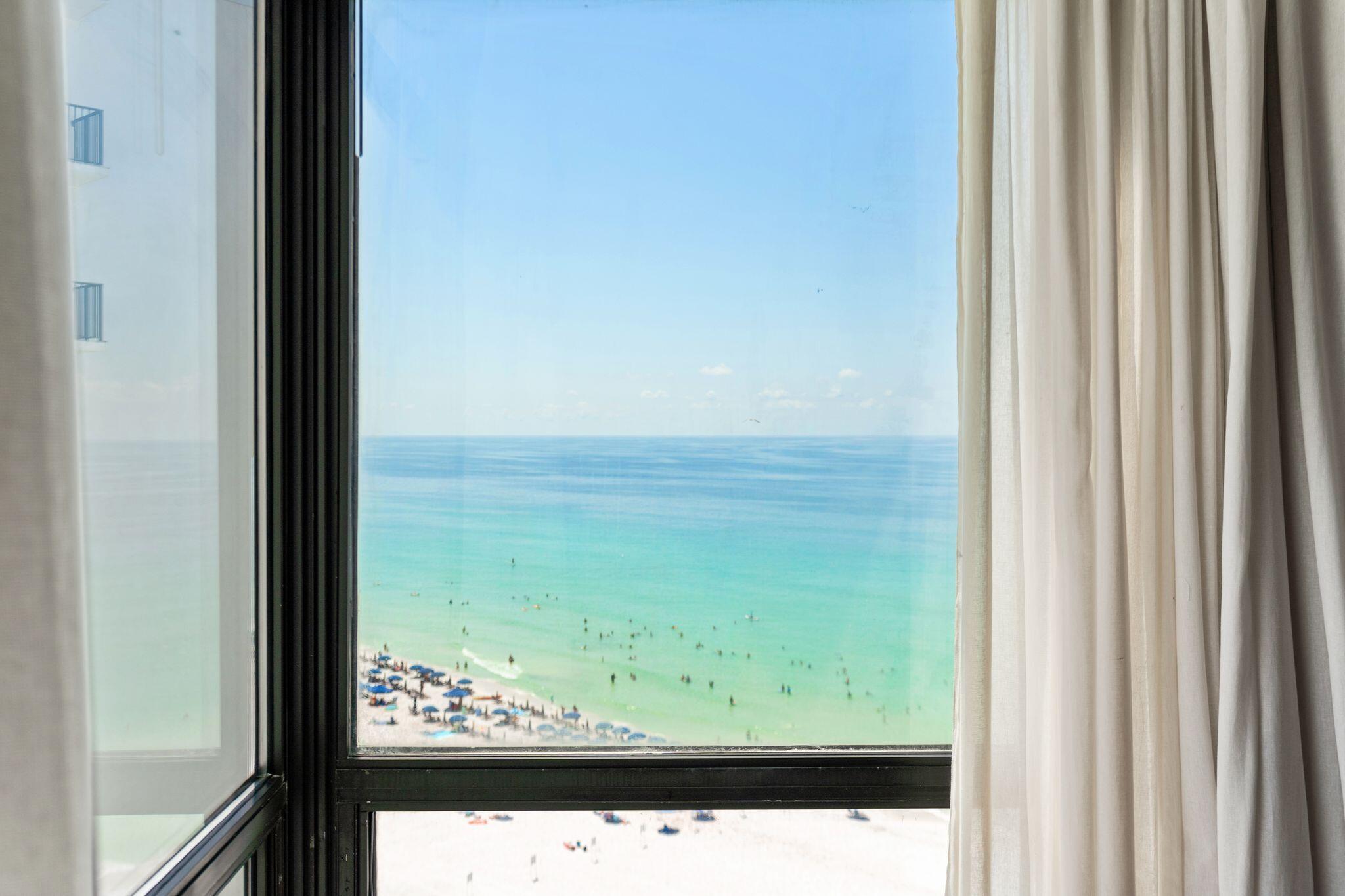 REGENCY TOWERS - Residential