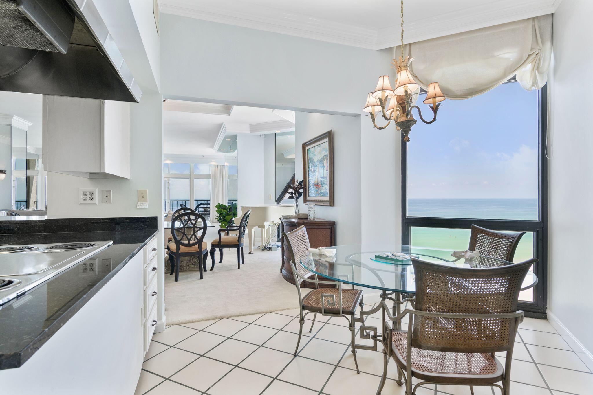 REGENCY TOWERS - Residential