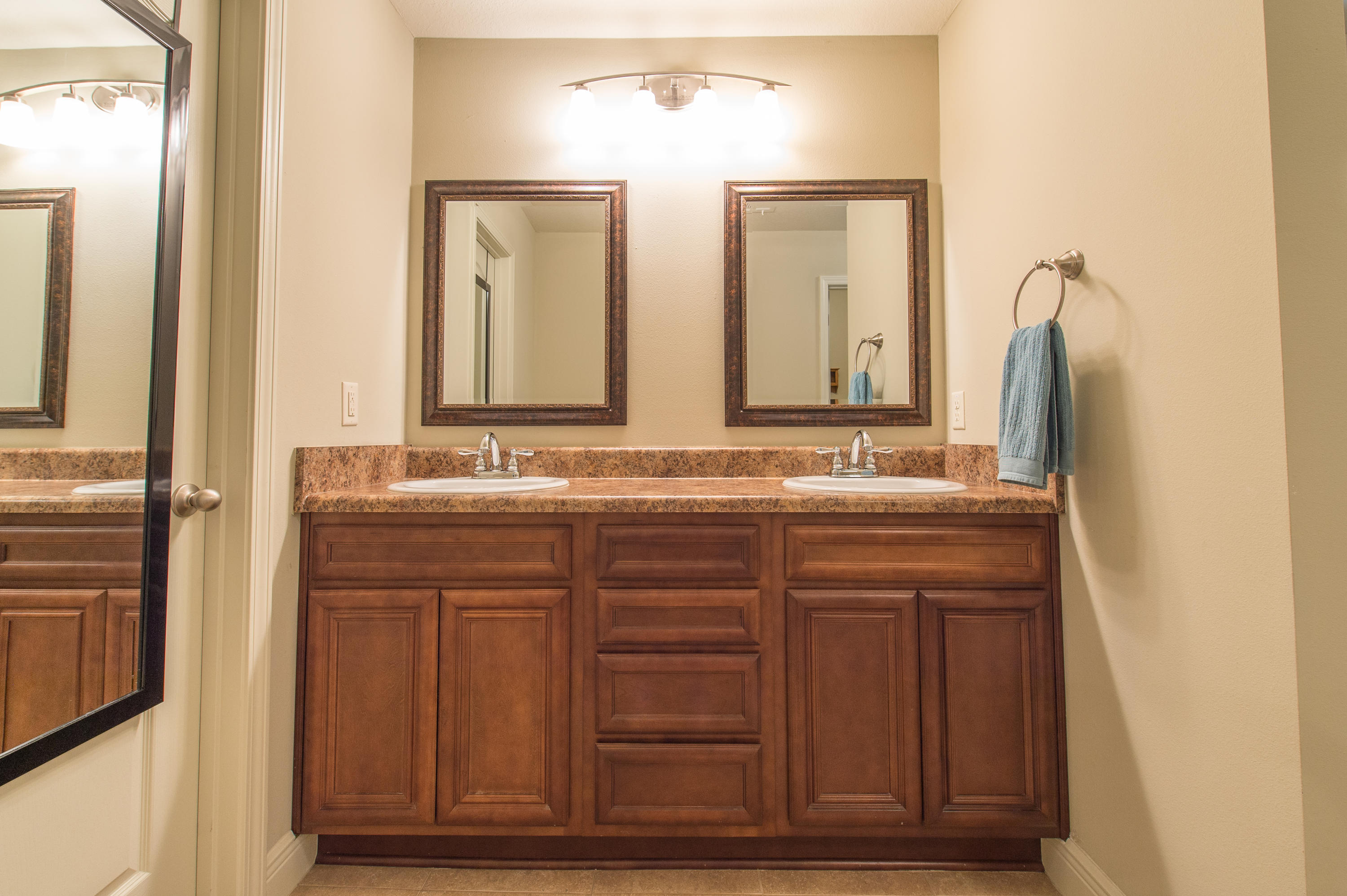 TRAILWOOD ESTATES - Residential