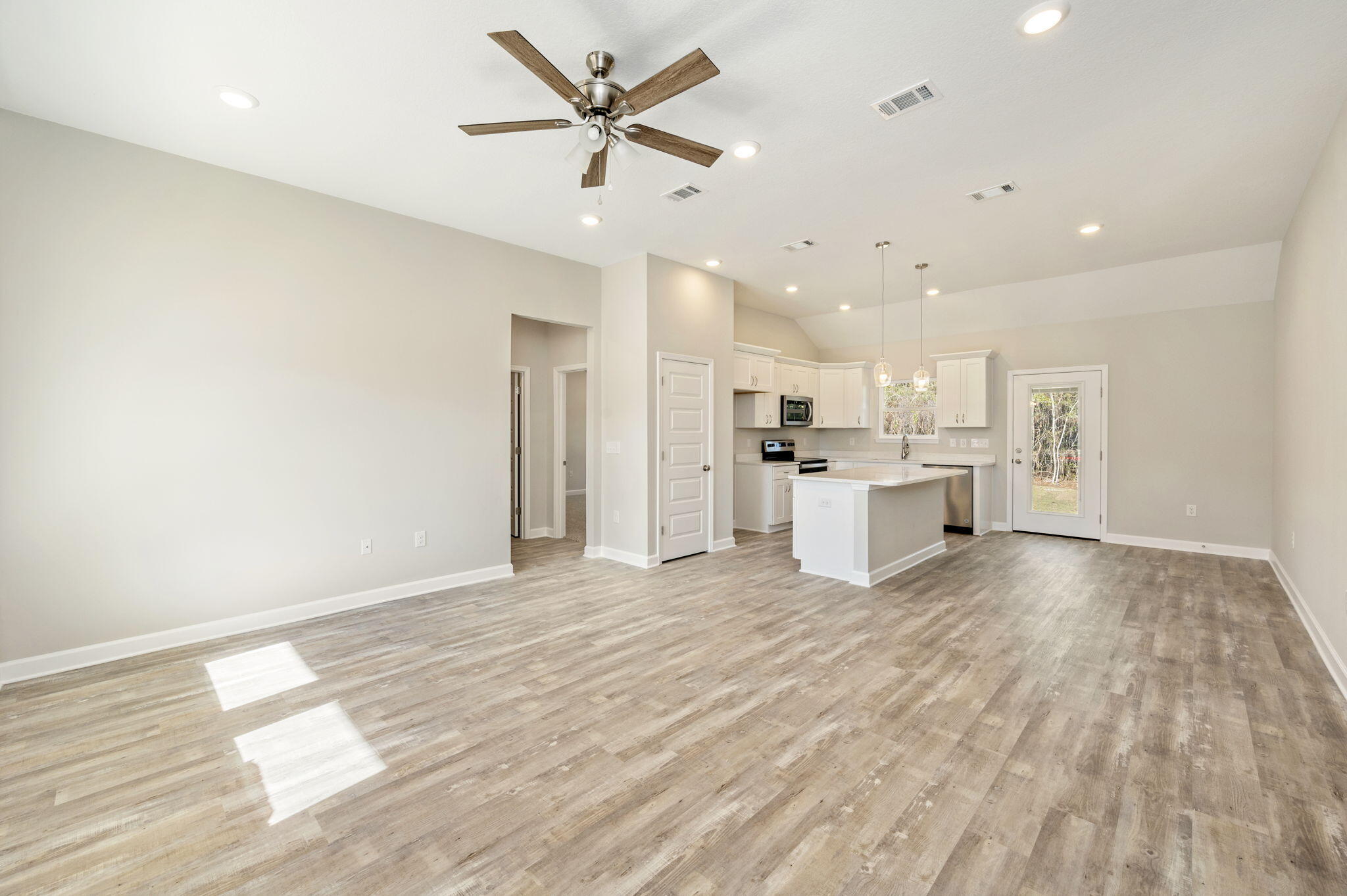 GARDEN CITY - Residential