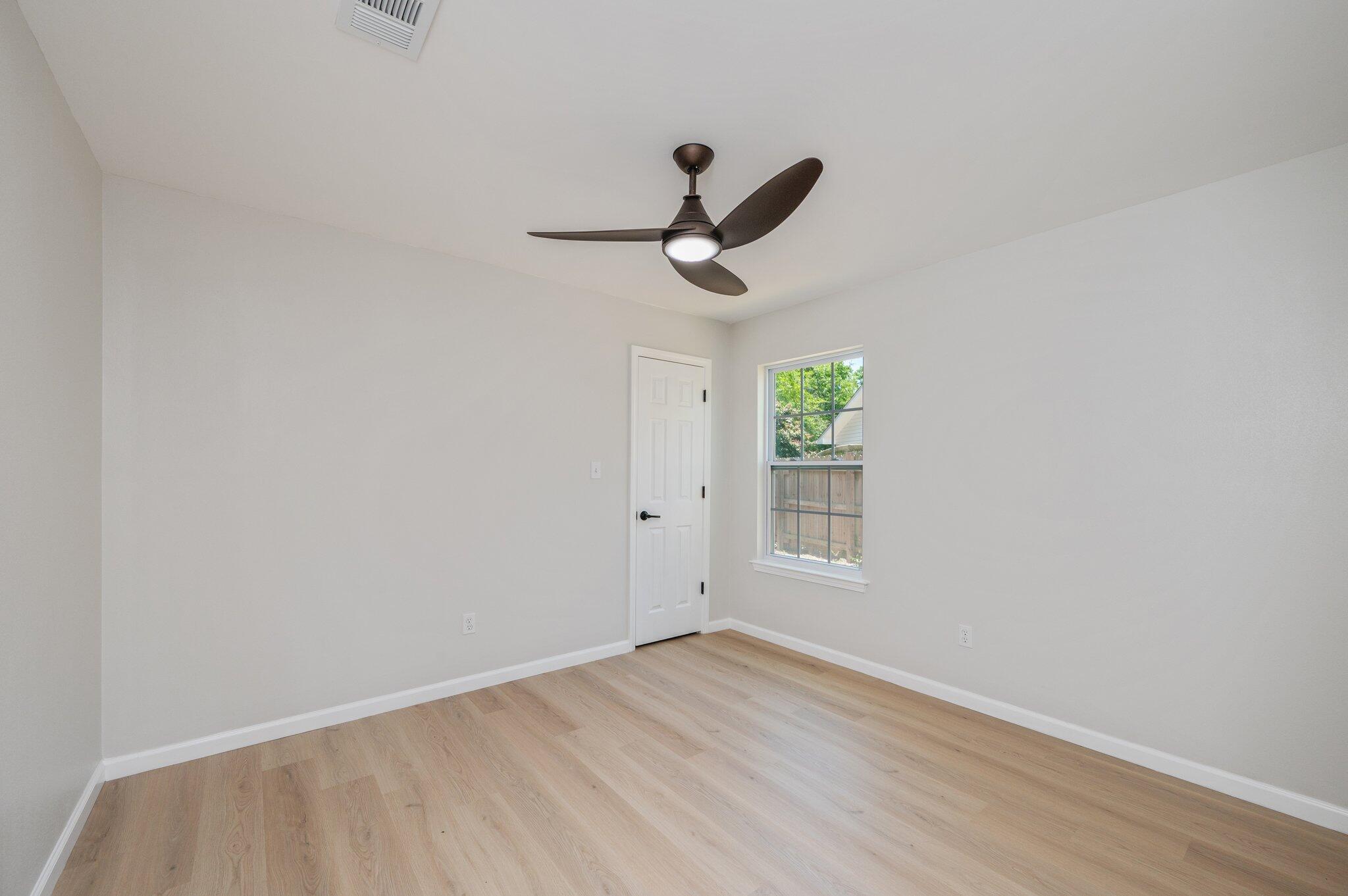 EMERALD ESTATES - Residential