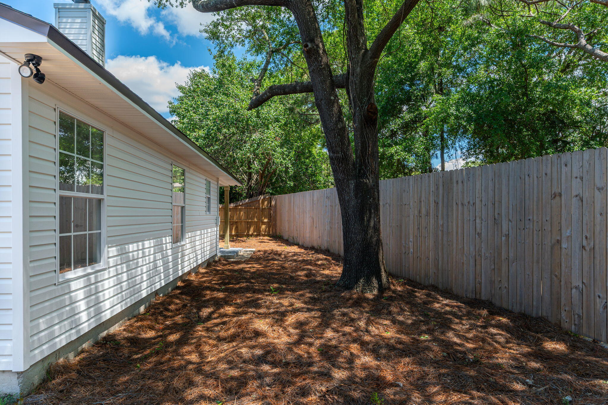 EMERALD ESTATES - Residential