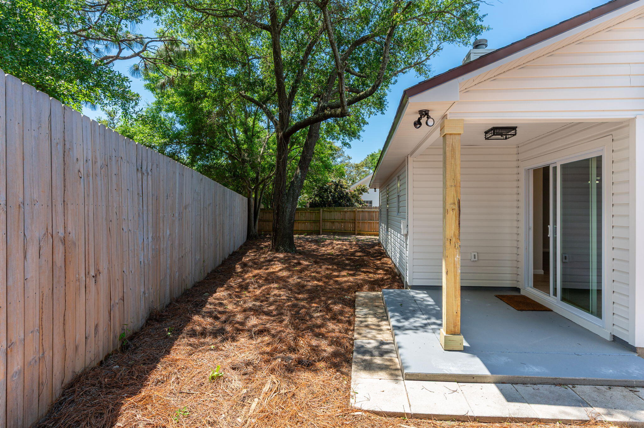 EMERALD ESTATES - Residential