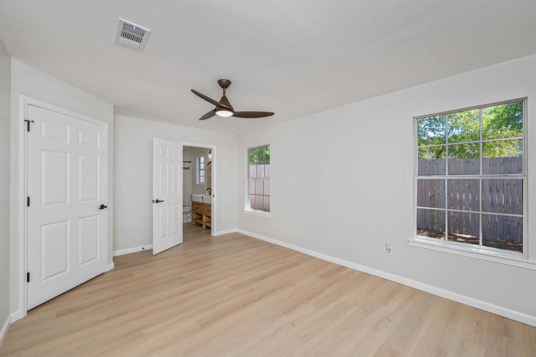 EMERALD ESTATES - Residential